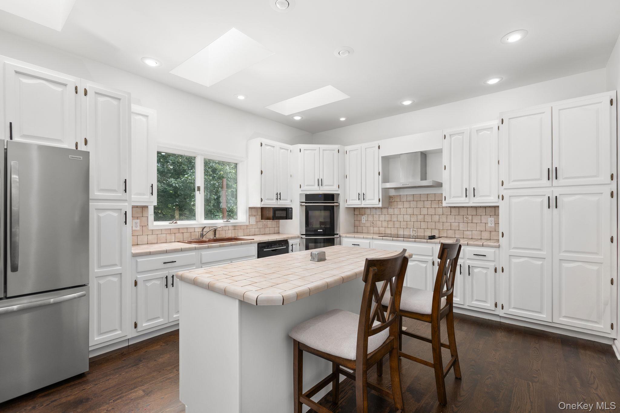 17 Curtis – For Sale photo 5