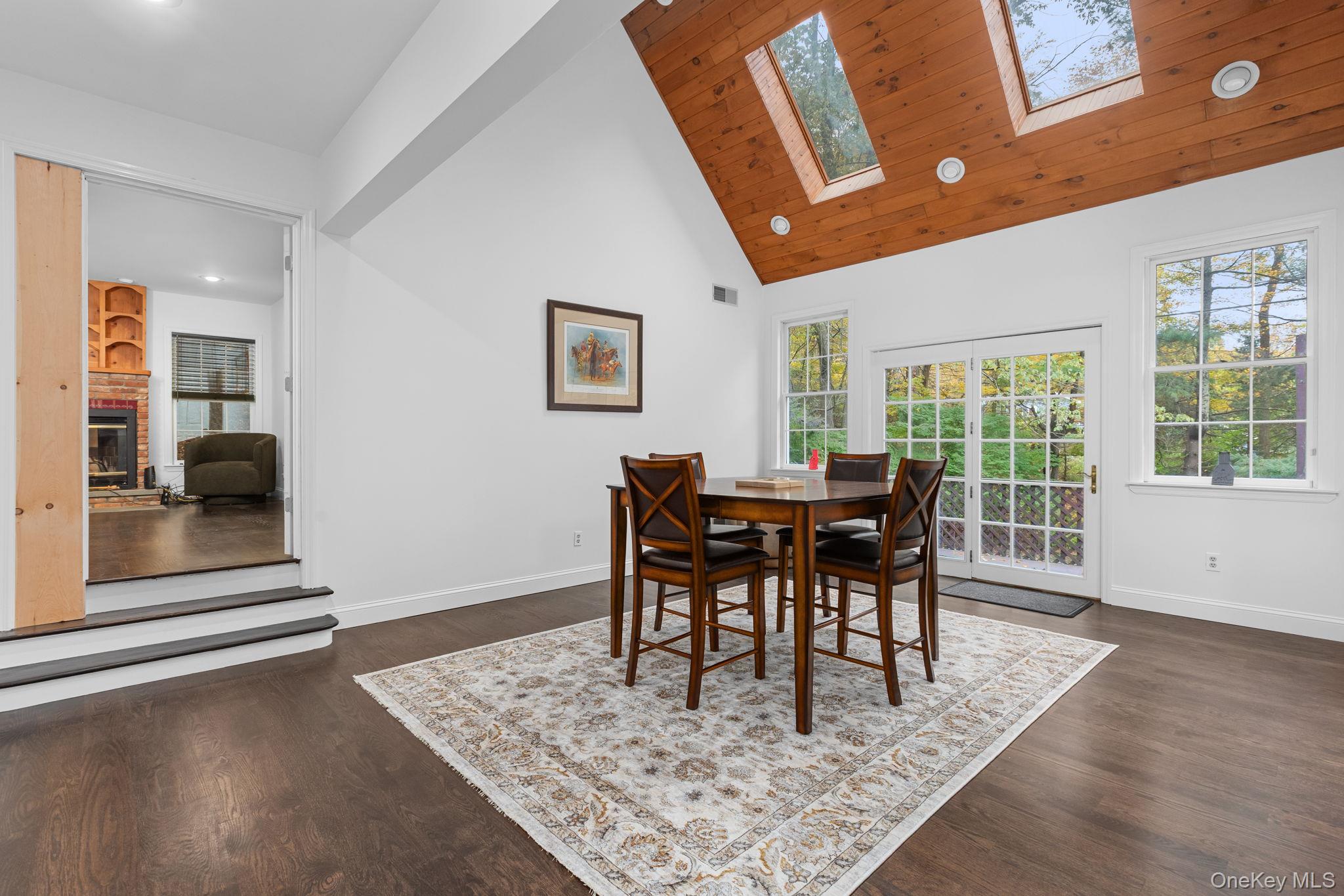 17 Curtis – For Sale photo 32