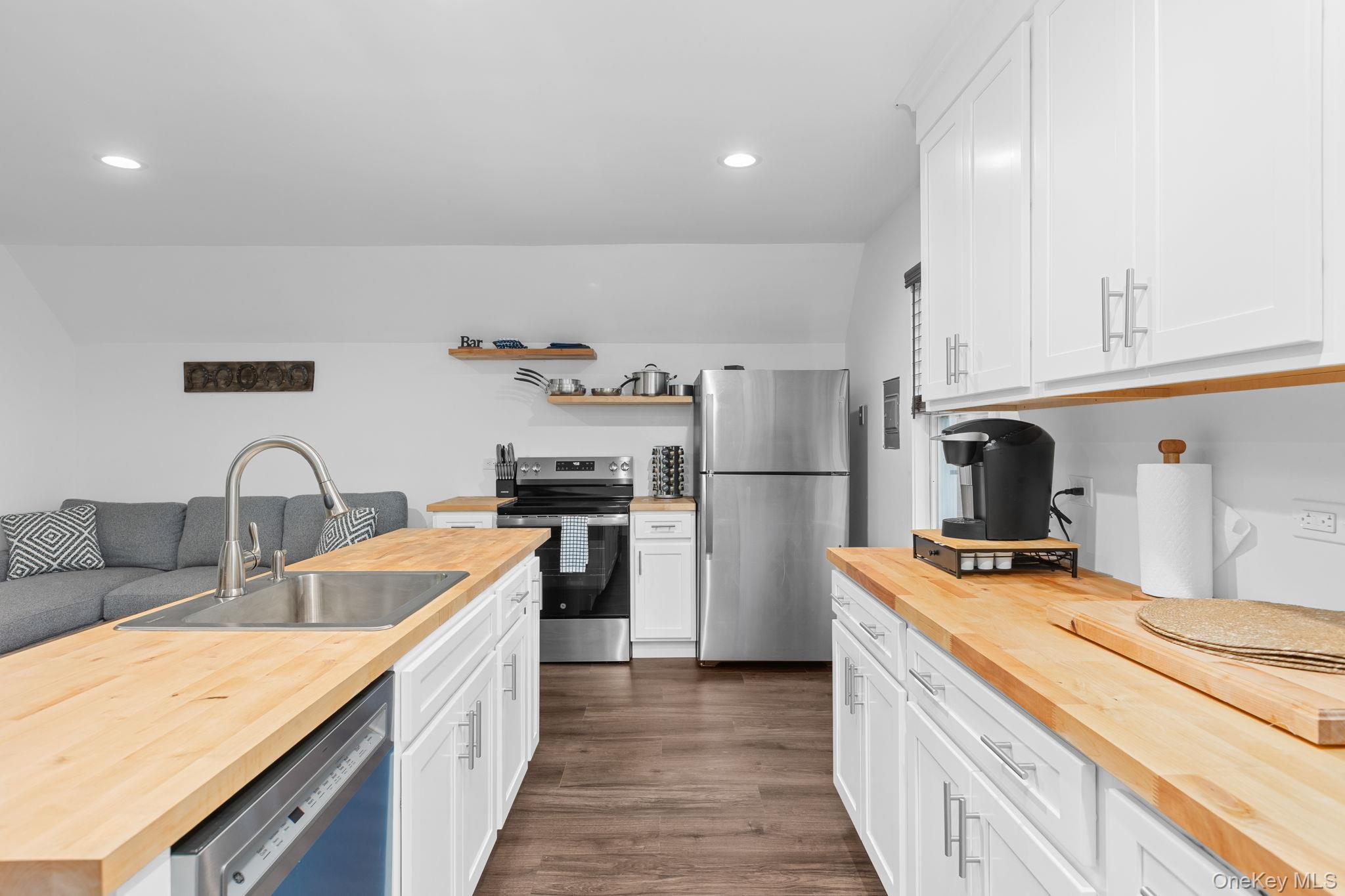 17 Curtis – For Sale photo 28