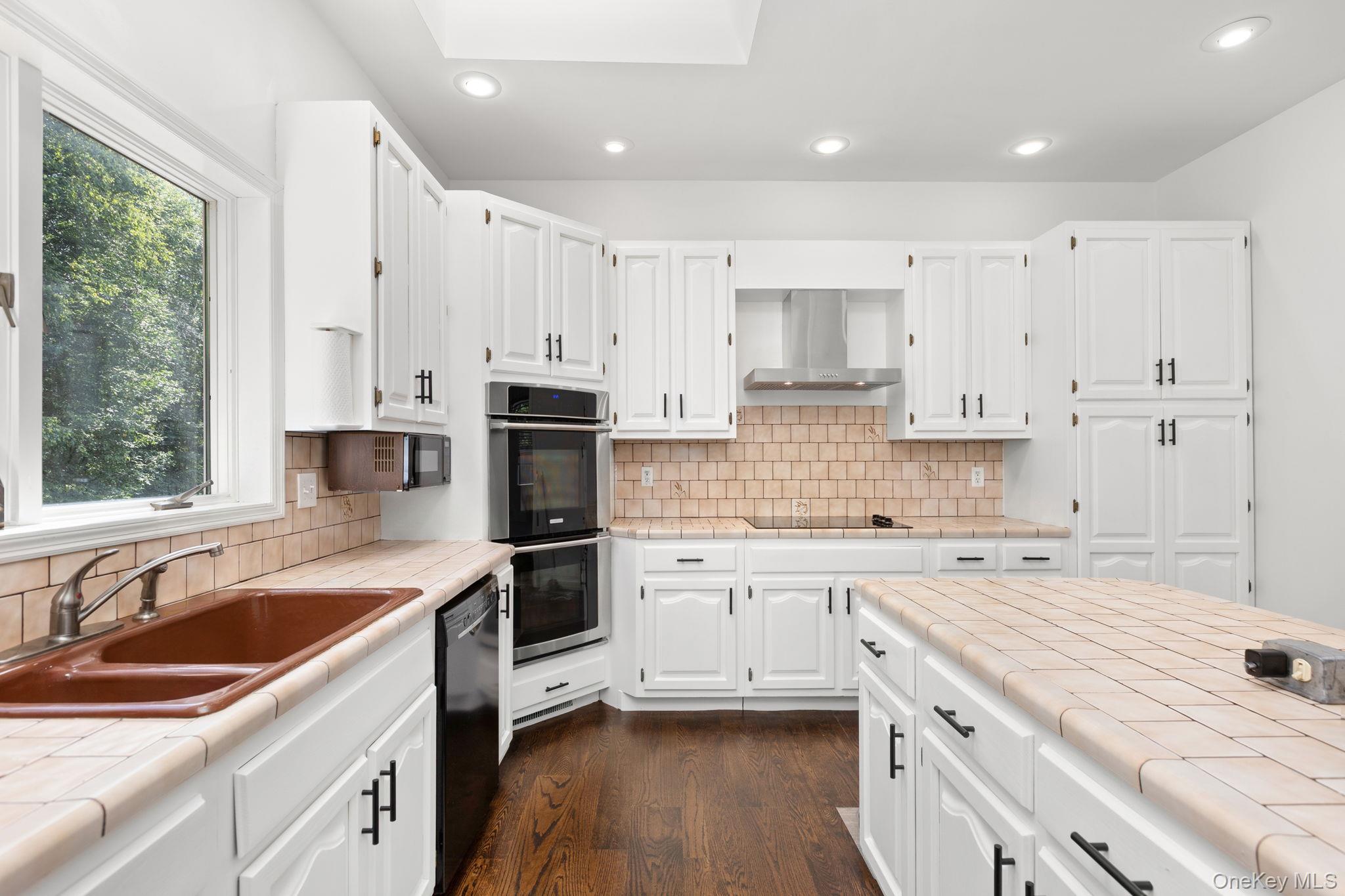 17 Curtis – For Sale photo 10