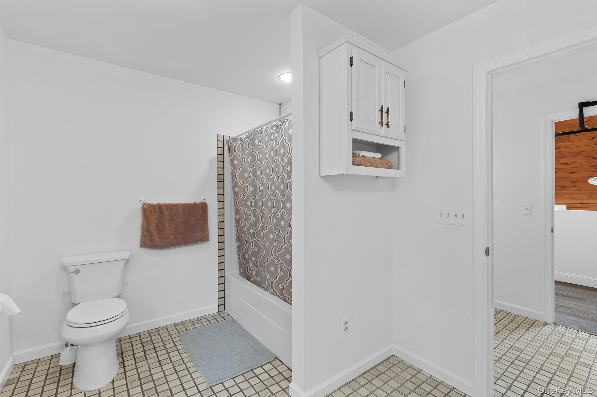 17 Curtis – For Sale photo 17