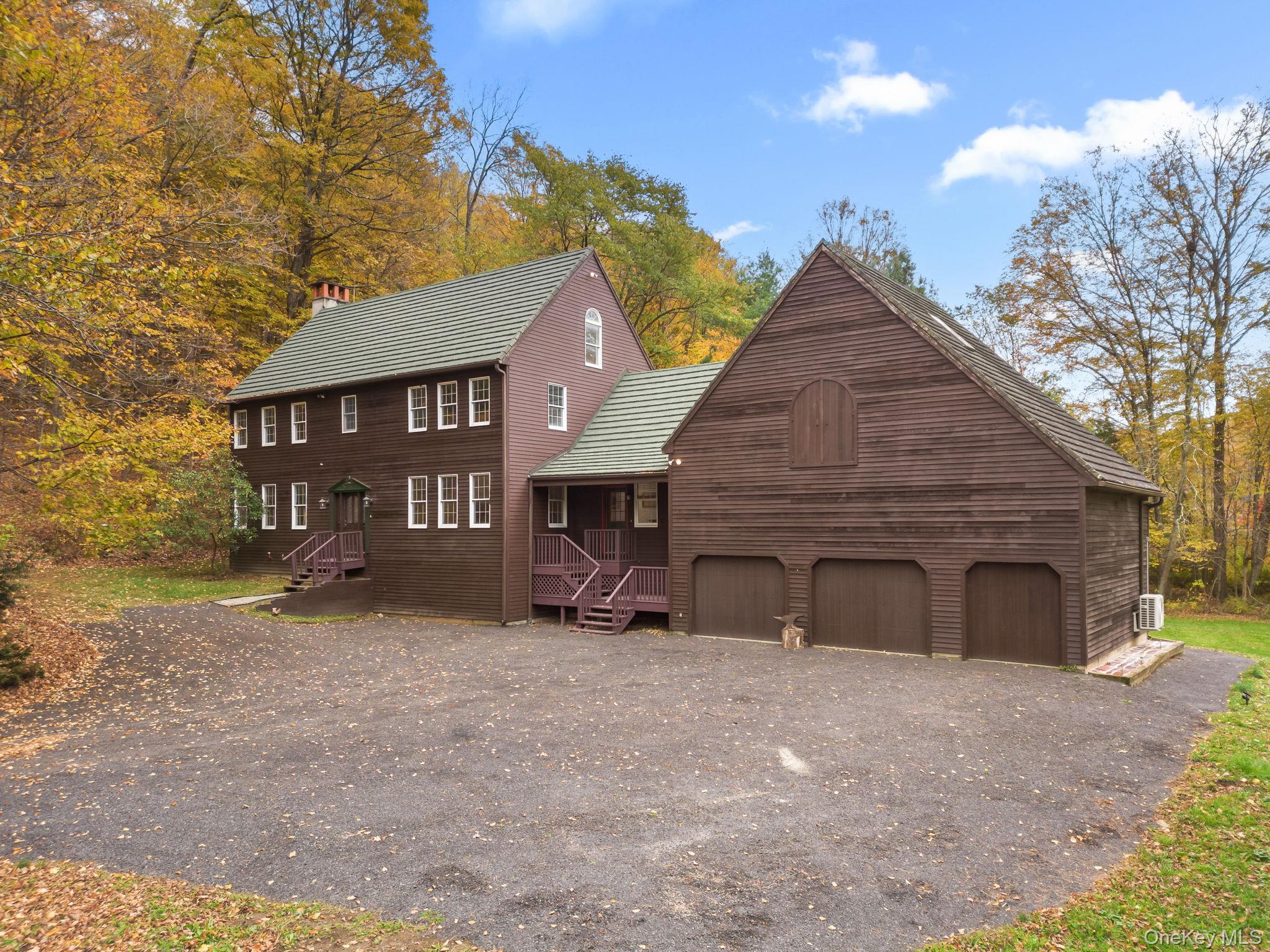 17 Curtis – For Sale photo 2