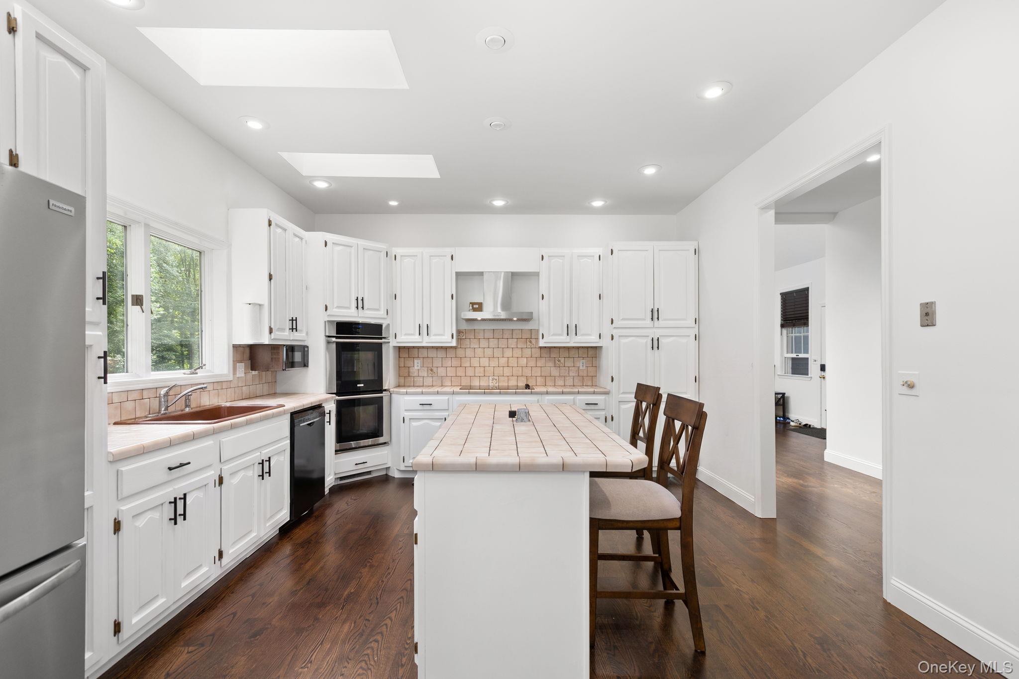 17 Curtis – For Sale photo 6