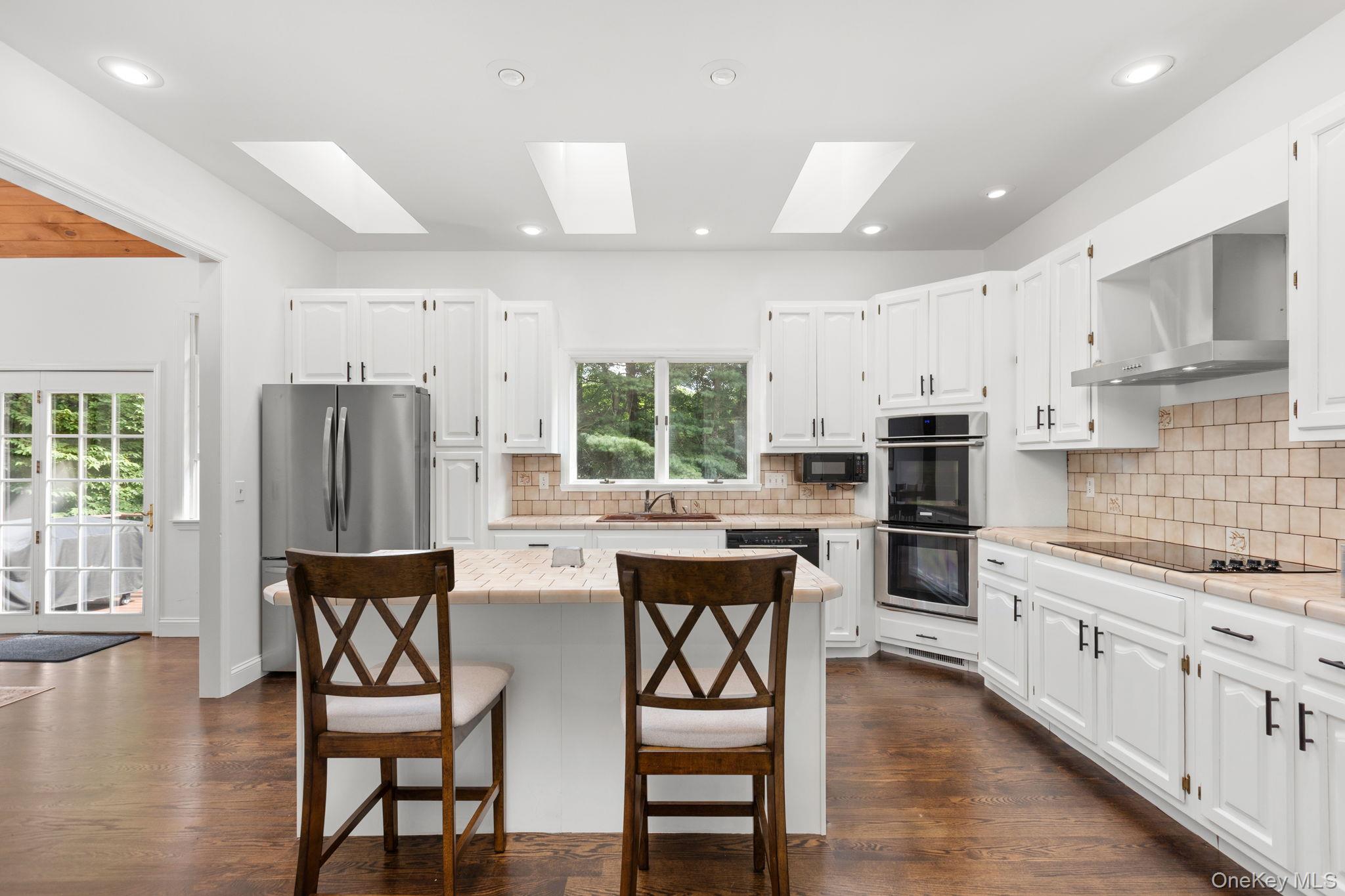 17 Curtis – For Sale photo 8