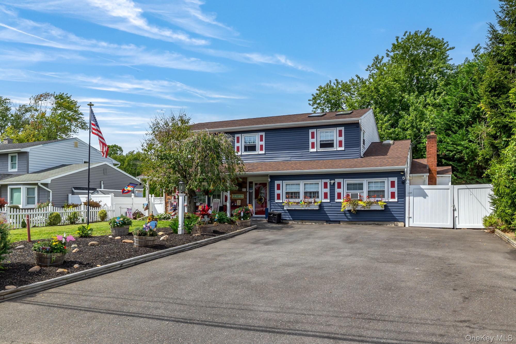 42 Ludlow Way – For Sale