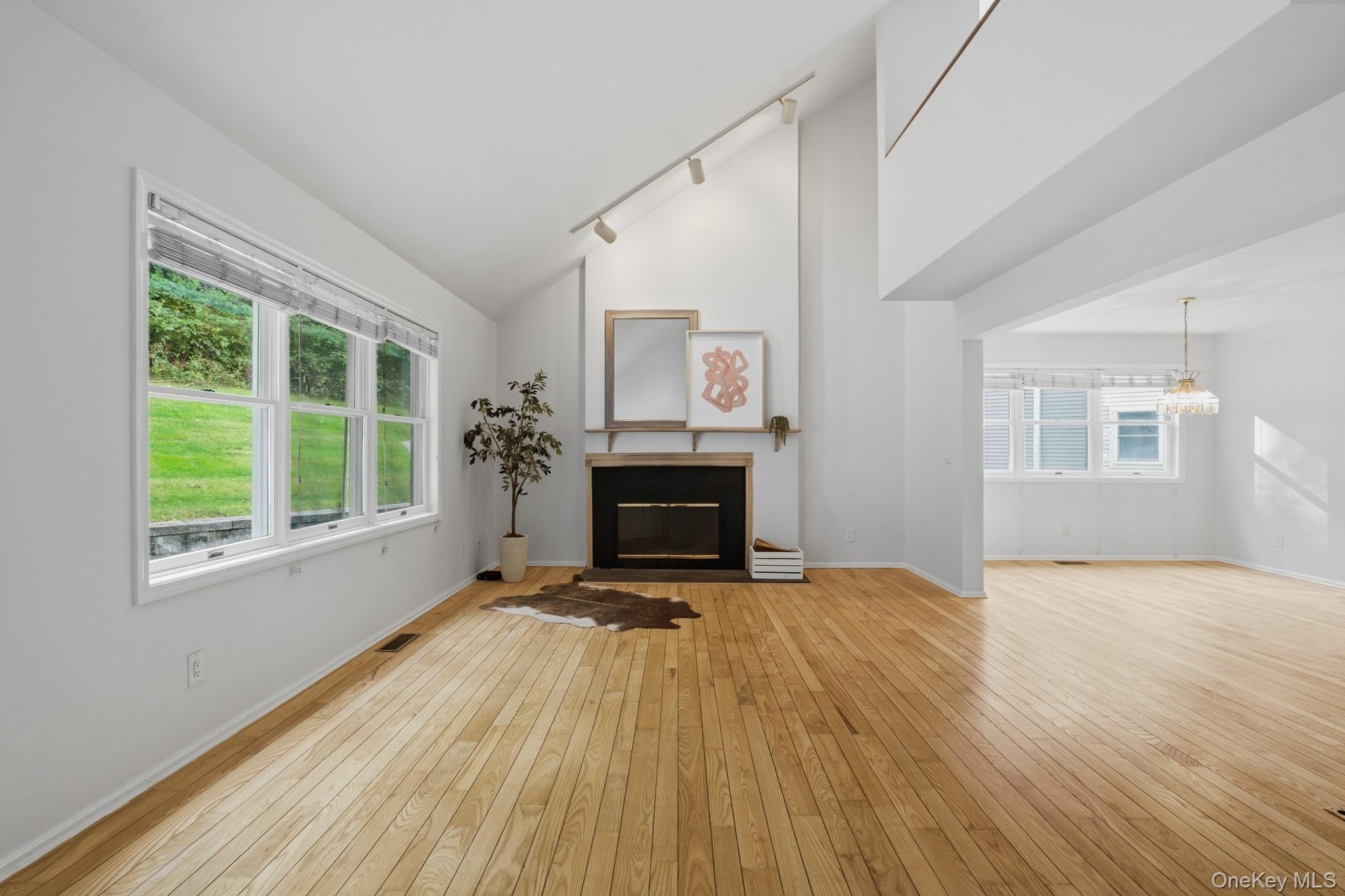 1452 Iroquois Street – For Sale photo 7