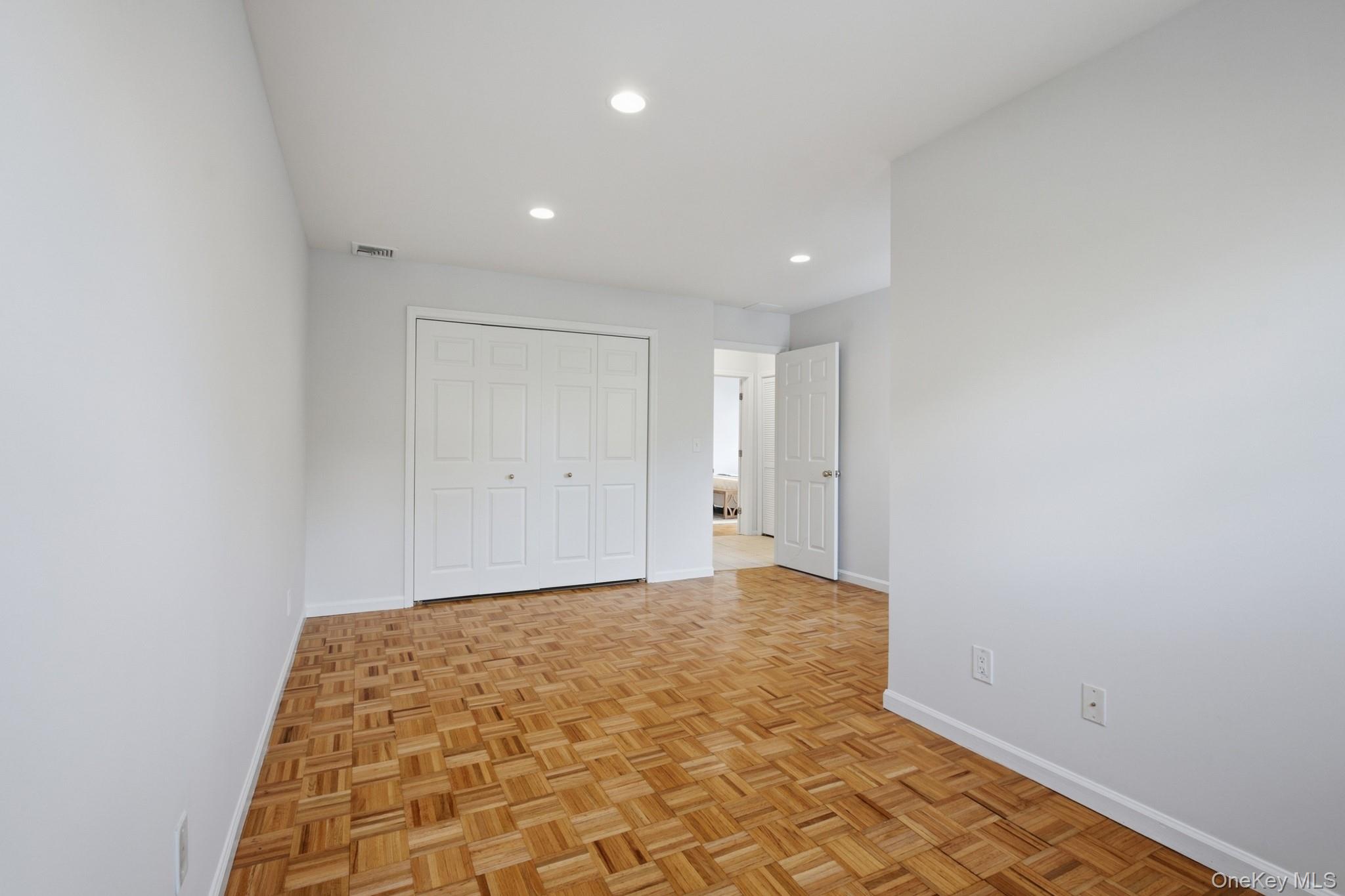 1452 Iroquois Street – For Sale photo 18