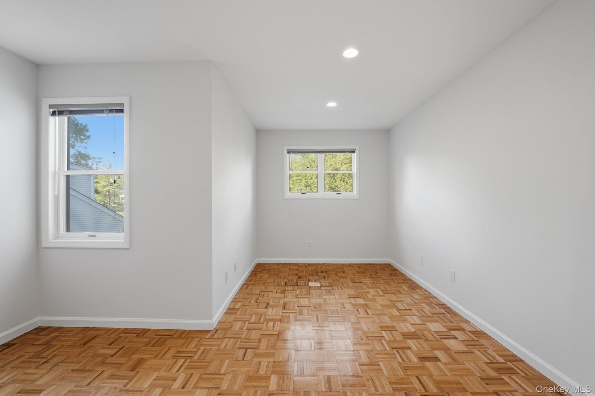 1452 Iroquois Street – For Sale photo 17