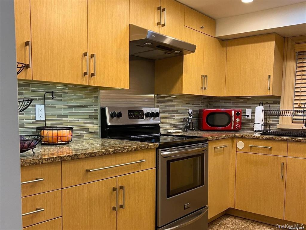 548 S Strong Avenue – For Rent photo 12