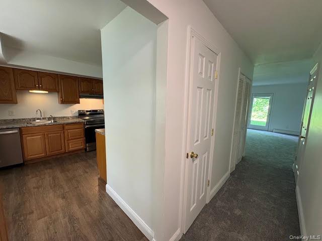 13 Eisenhower Road – For Rent photo 2
