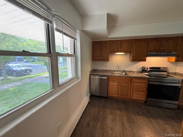 13 Eisenhower Road – For Rent photo 5