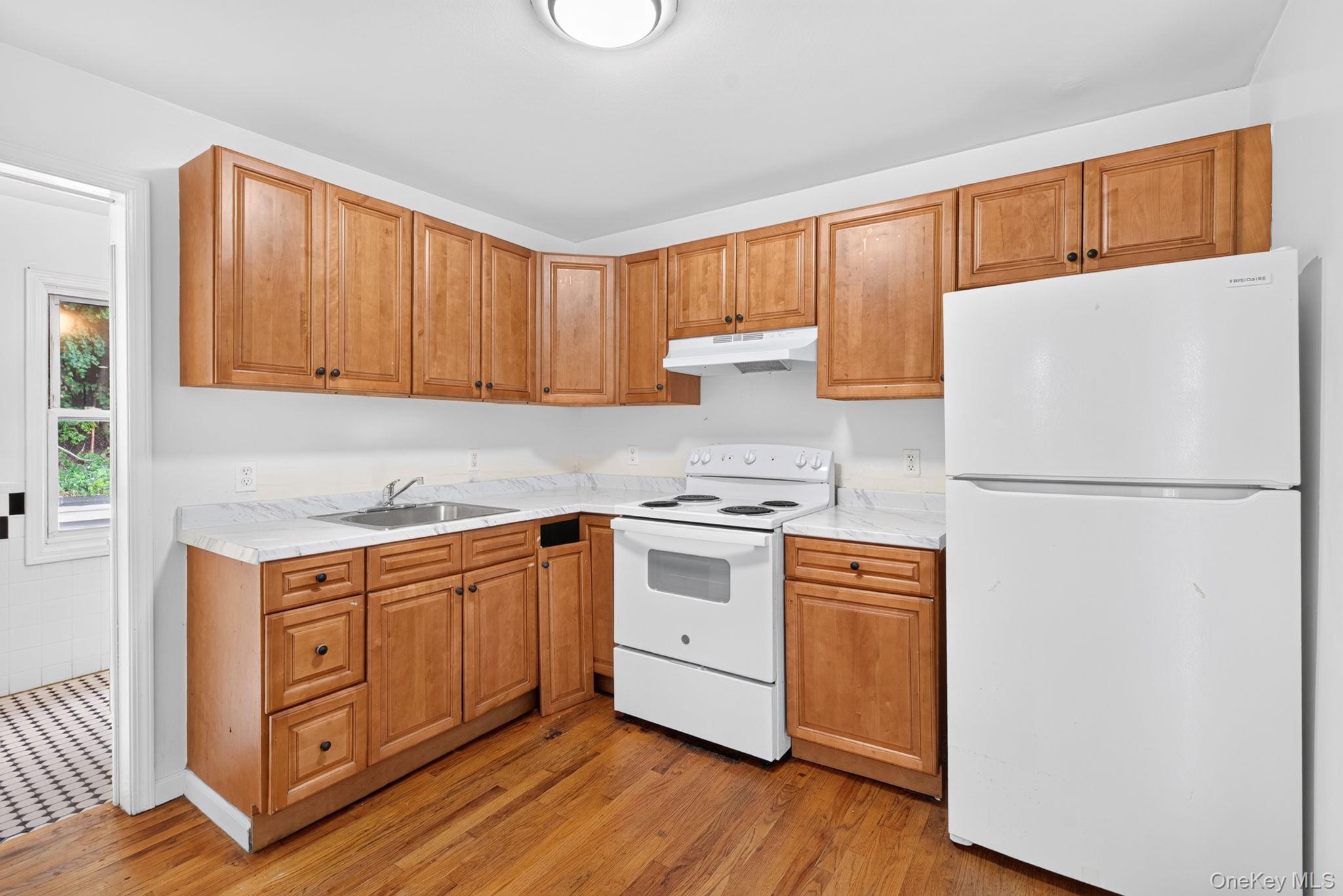 54 Gifford Avenue, Unit 3 photo 7