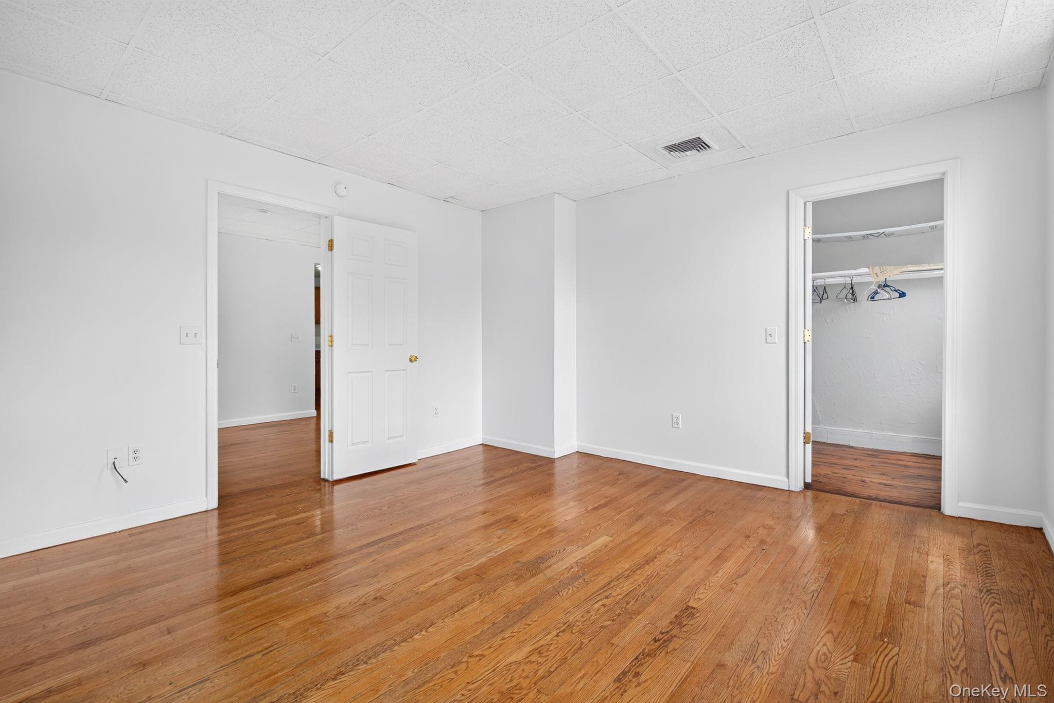 54 Gifford Avenue, Unit 3 photo 4
