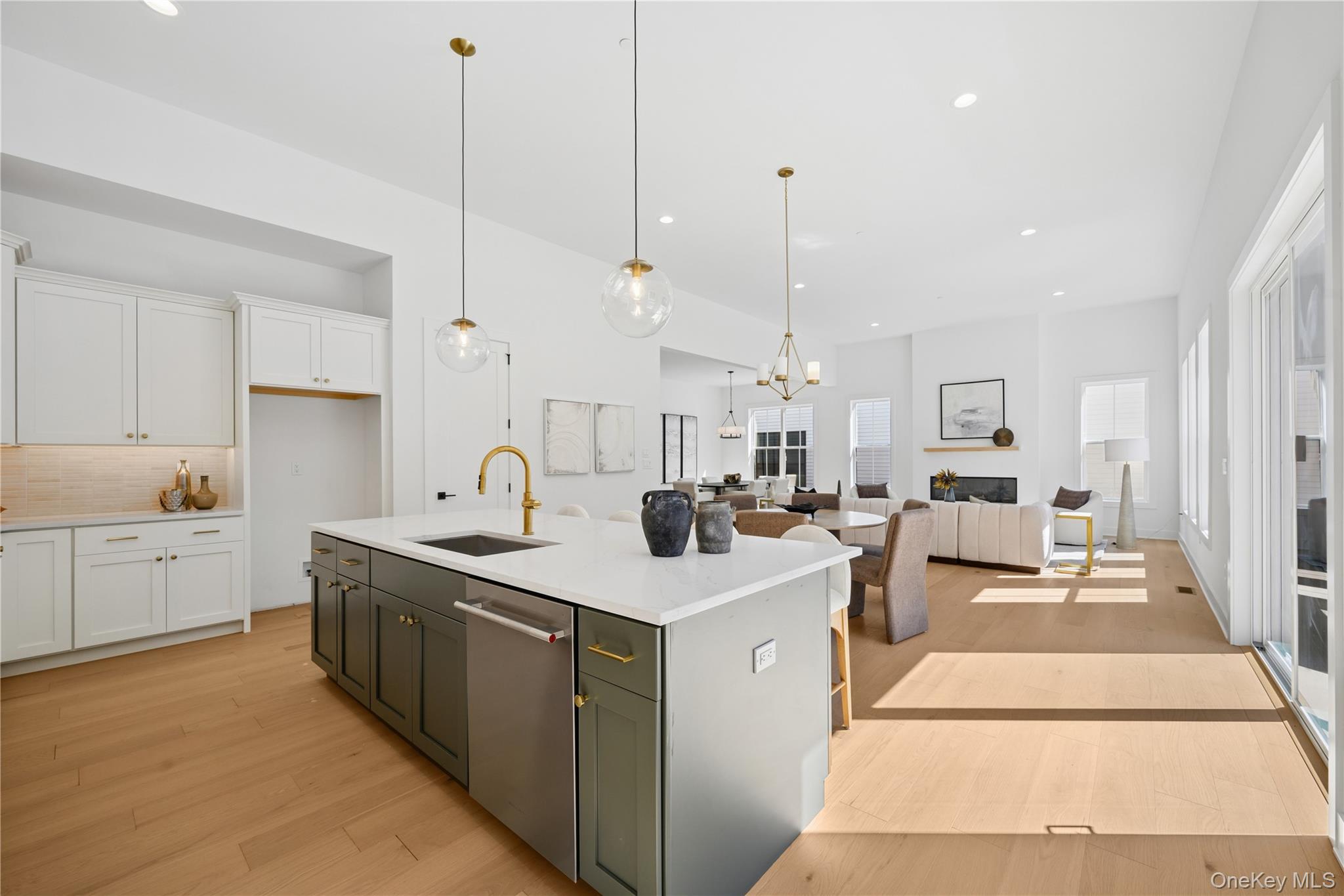 2037 Summit Loop, Unit 92 photo 4
