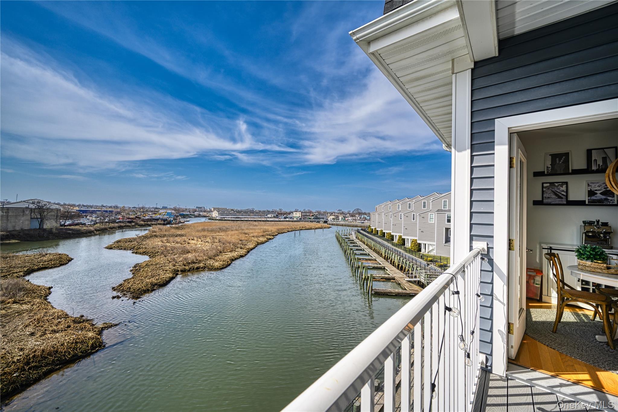228 Marina Pointe Drive – For Sale photo 2