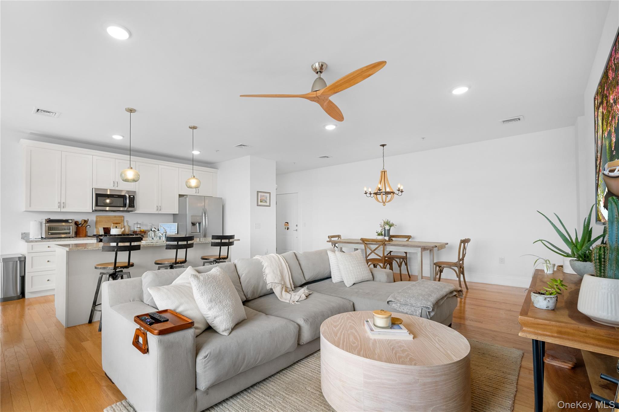 228 Marina Pointe Drive – For Sale photo 11