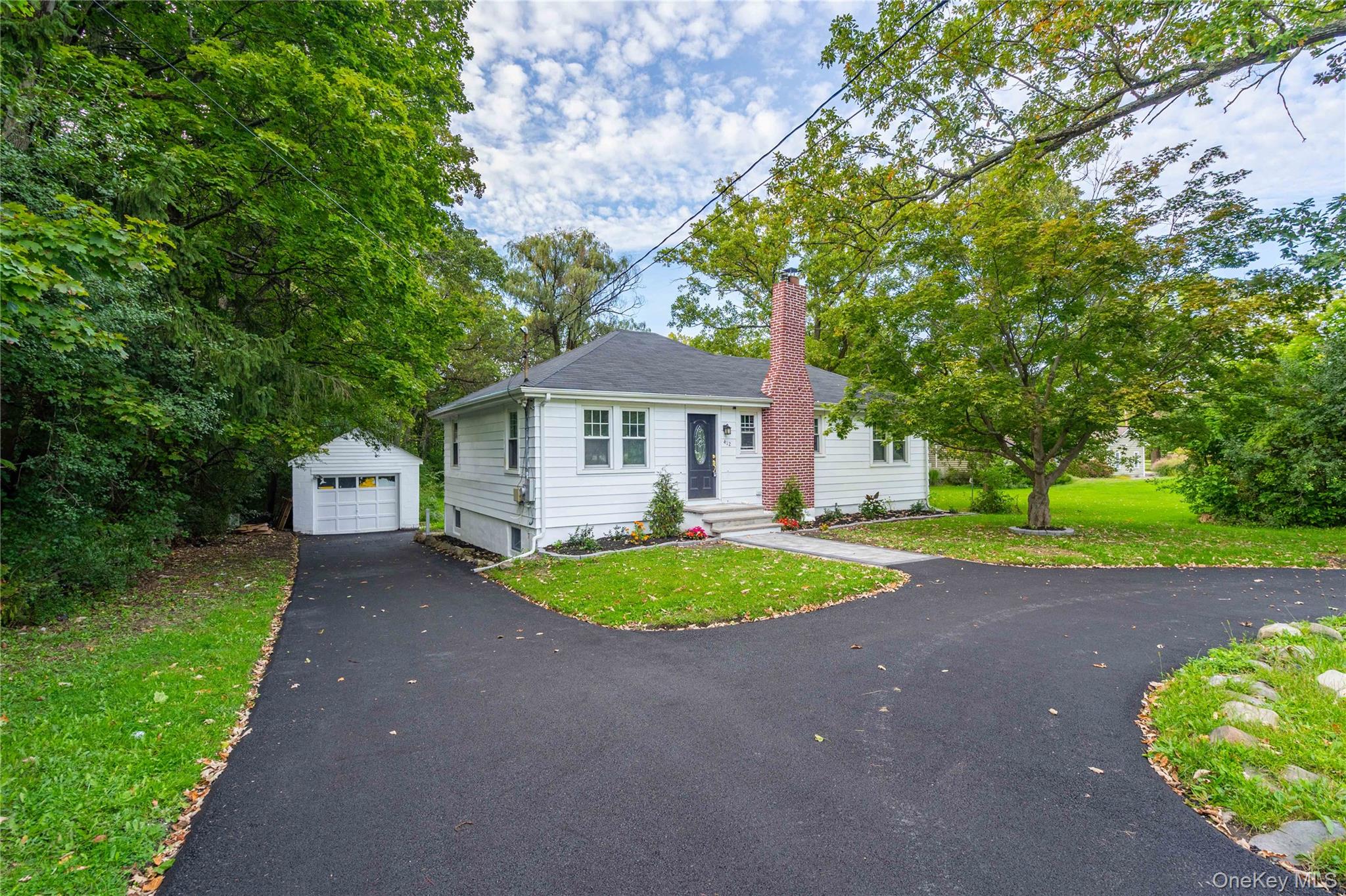 412 Angola Road – For Sale photo 2