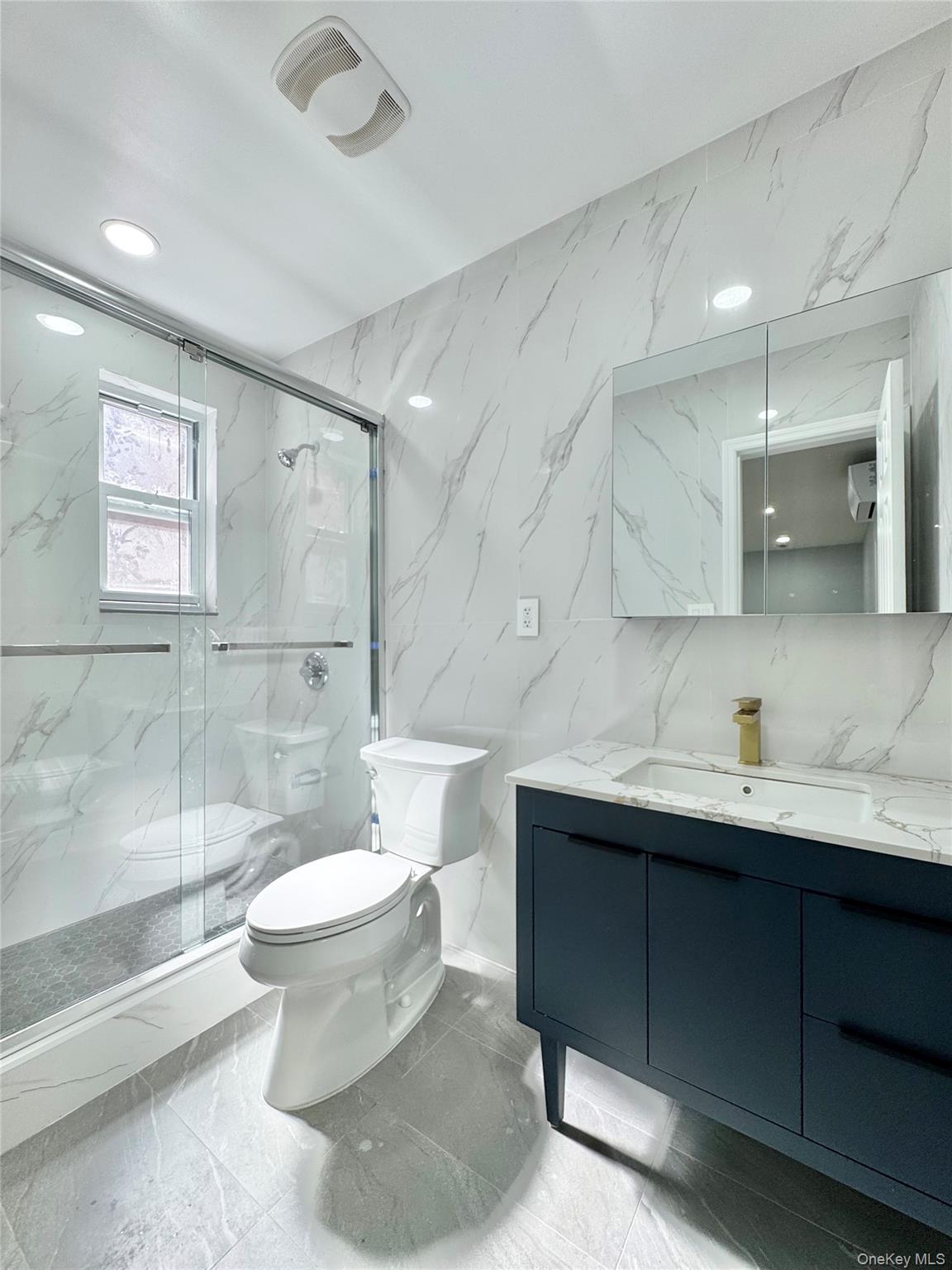 83-15 Grand Avenue, Unit 2R photo 4