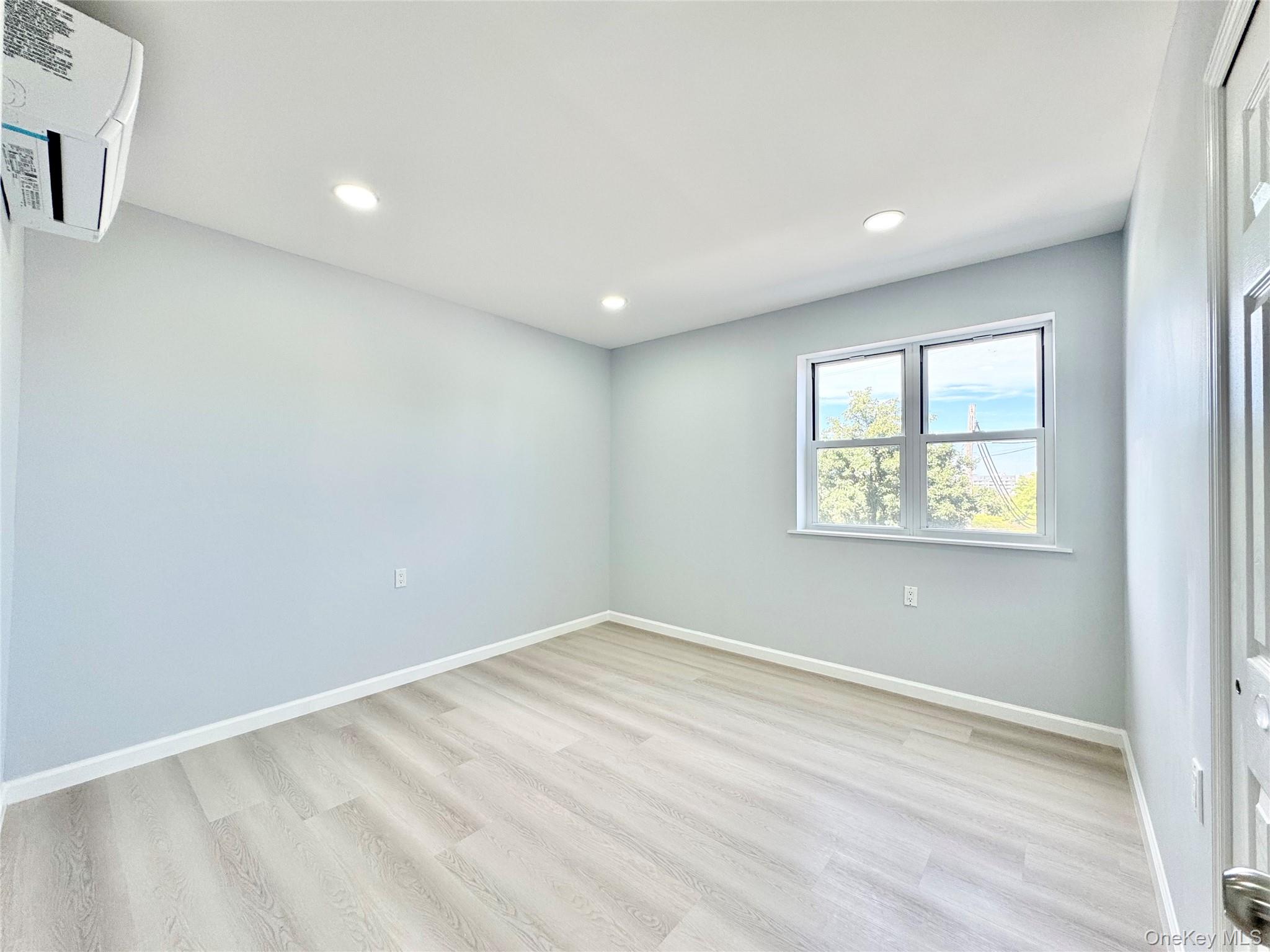 83-15 Grand Avenue, Unit 2R photo 2