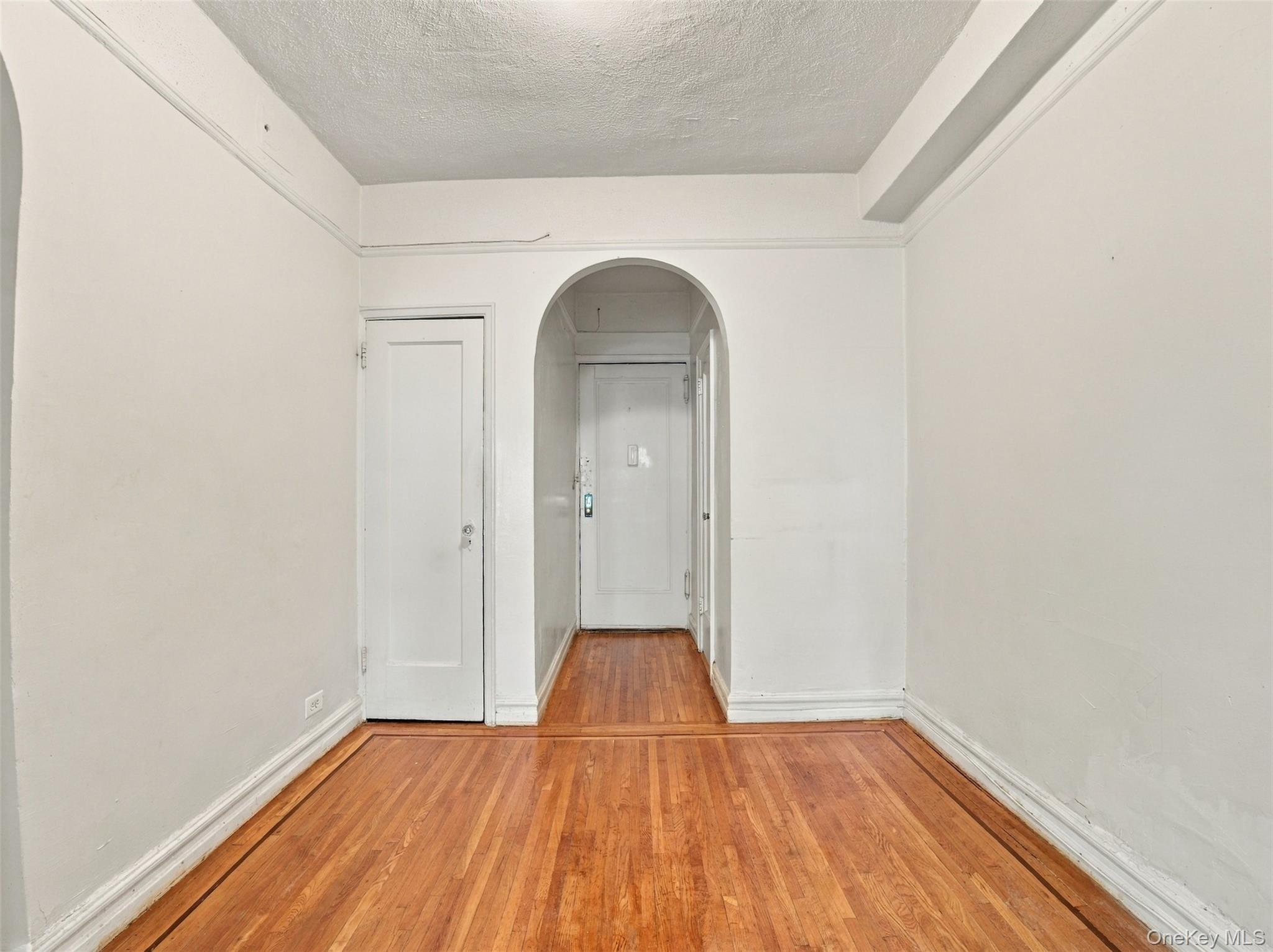 754 Brady Avenue, Unit 303 photo 6