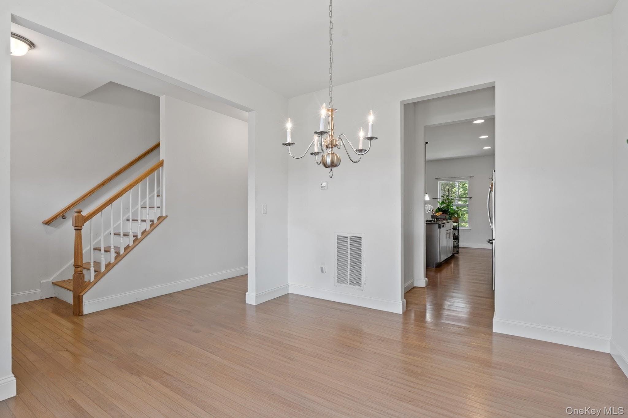 20 Karen Court – For Sale photo 3