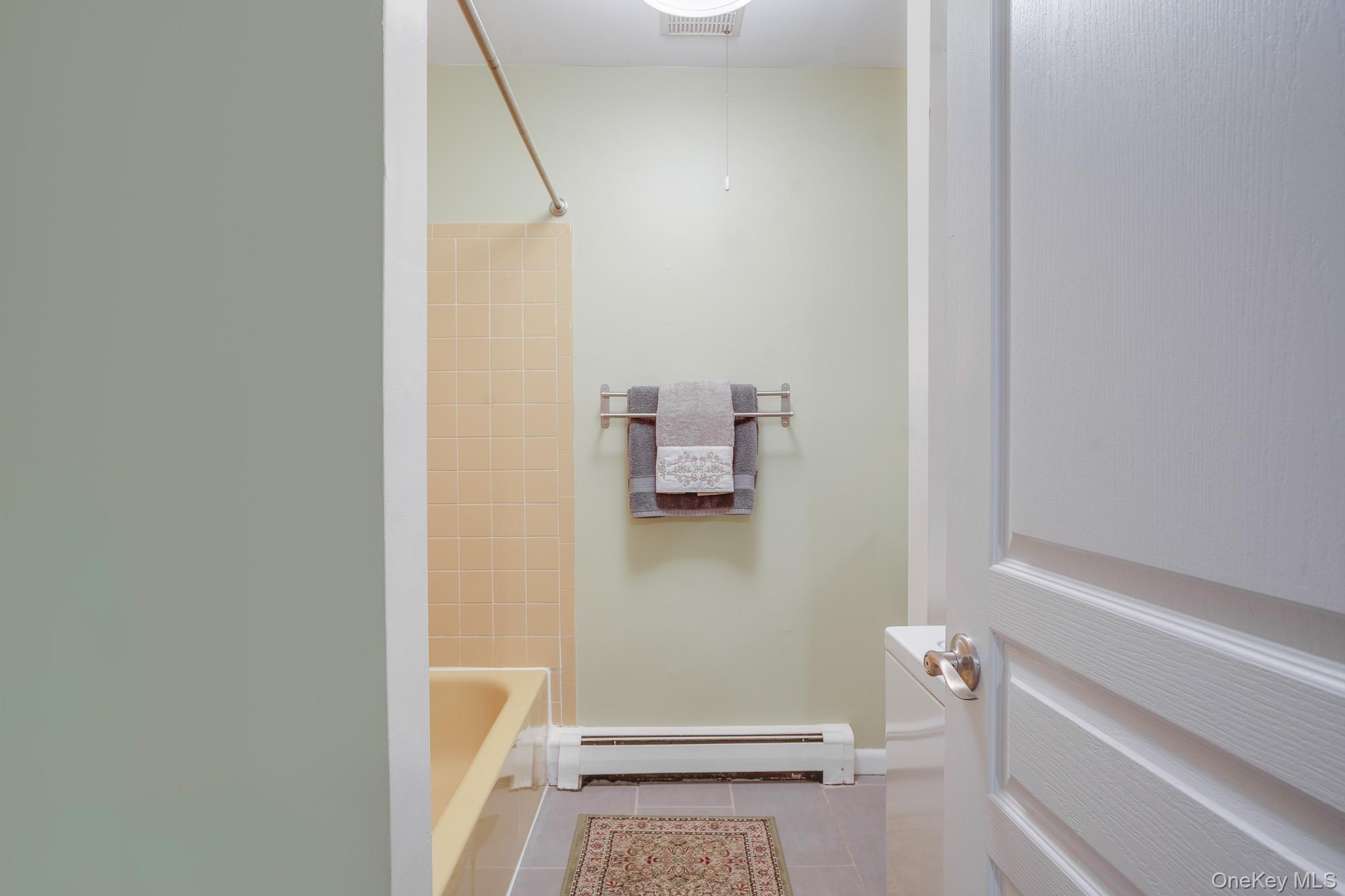 8 Ivy Court, Unit D photo 13