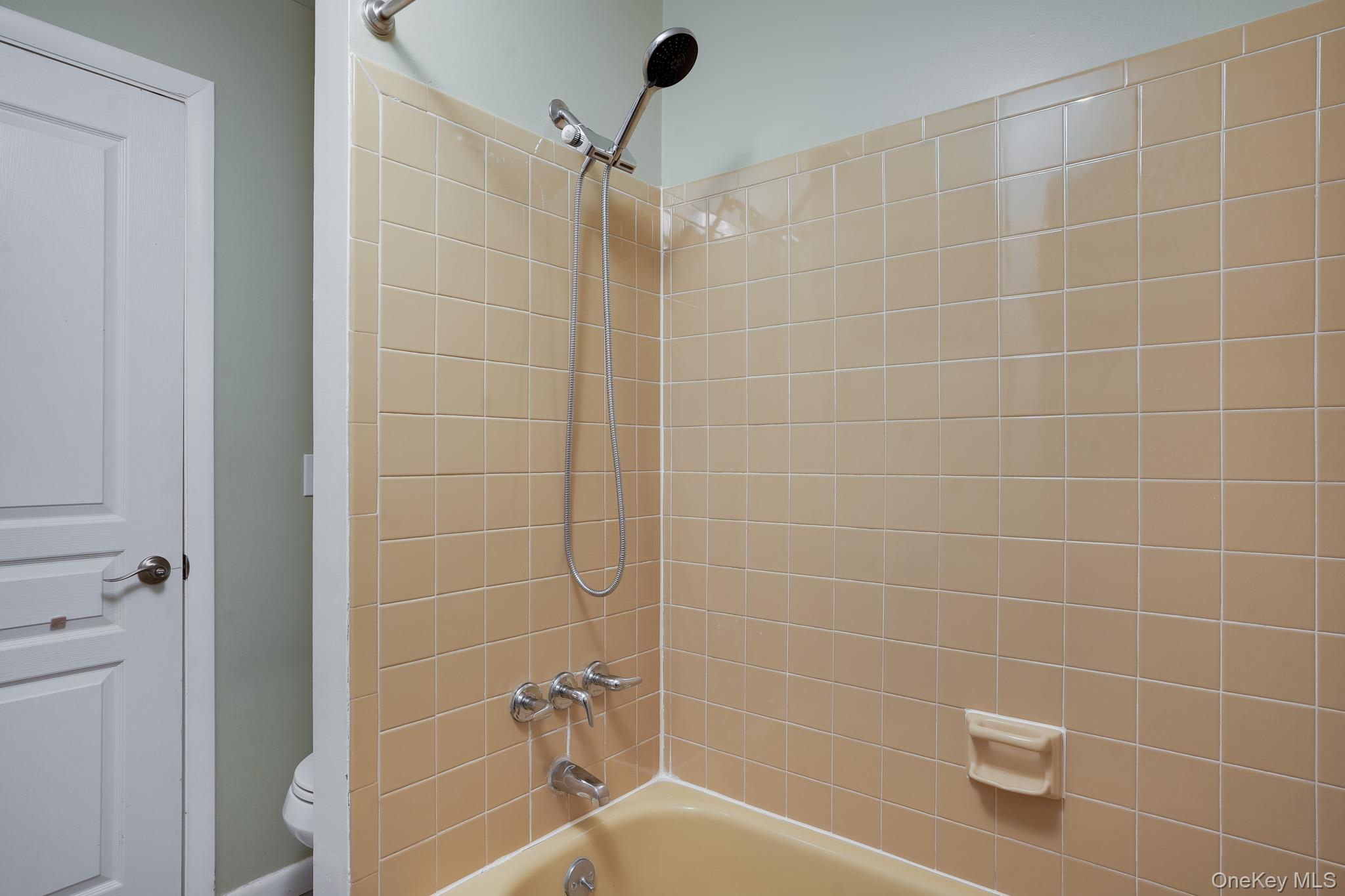 8 Ivy Court, Unit D photo 15