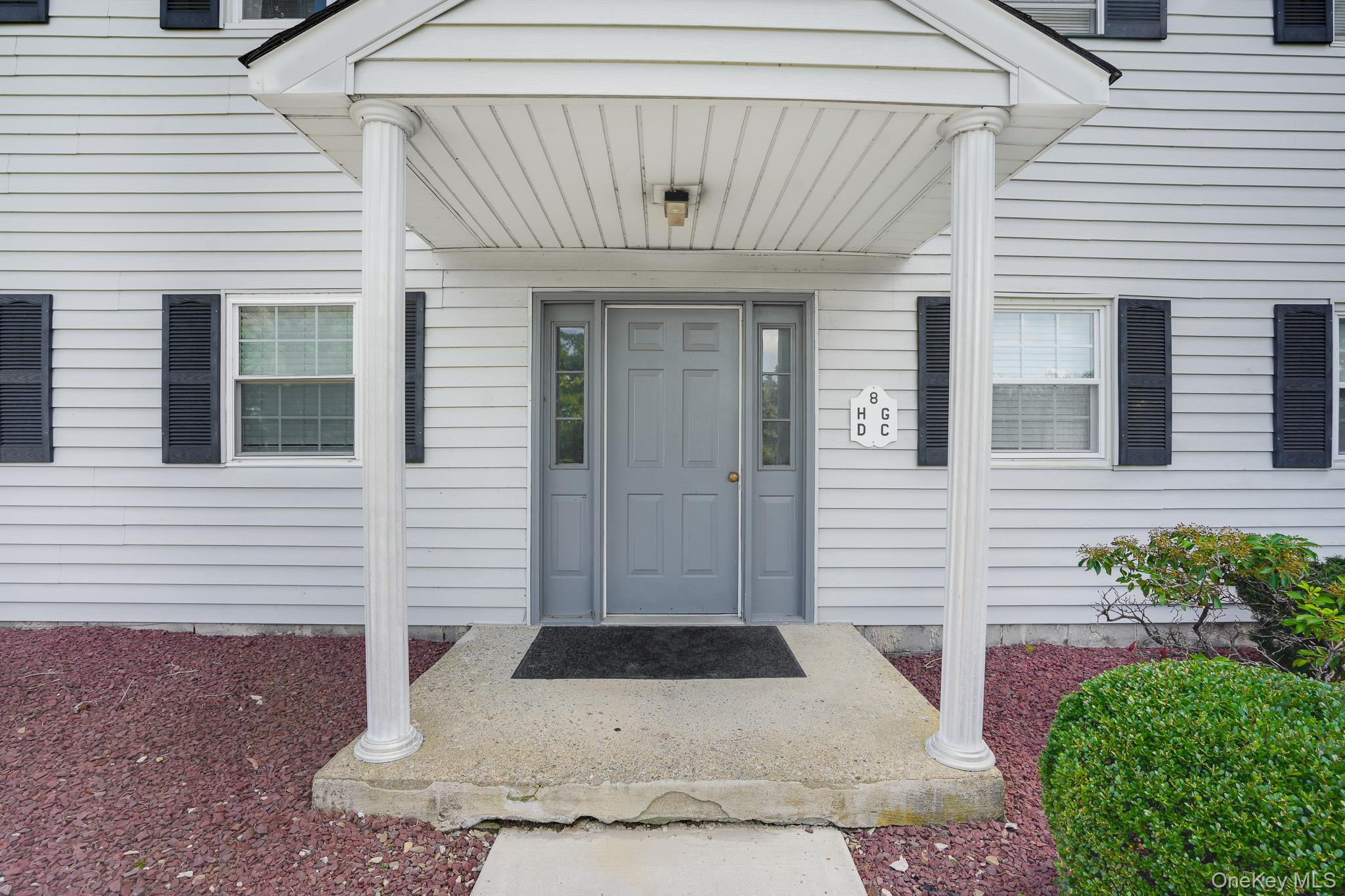8 Ivy Court, Unit D photo 3