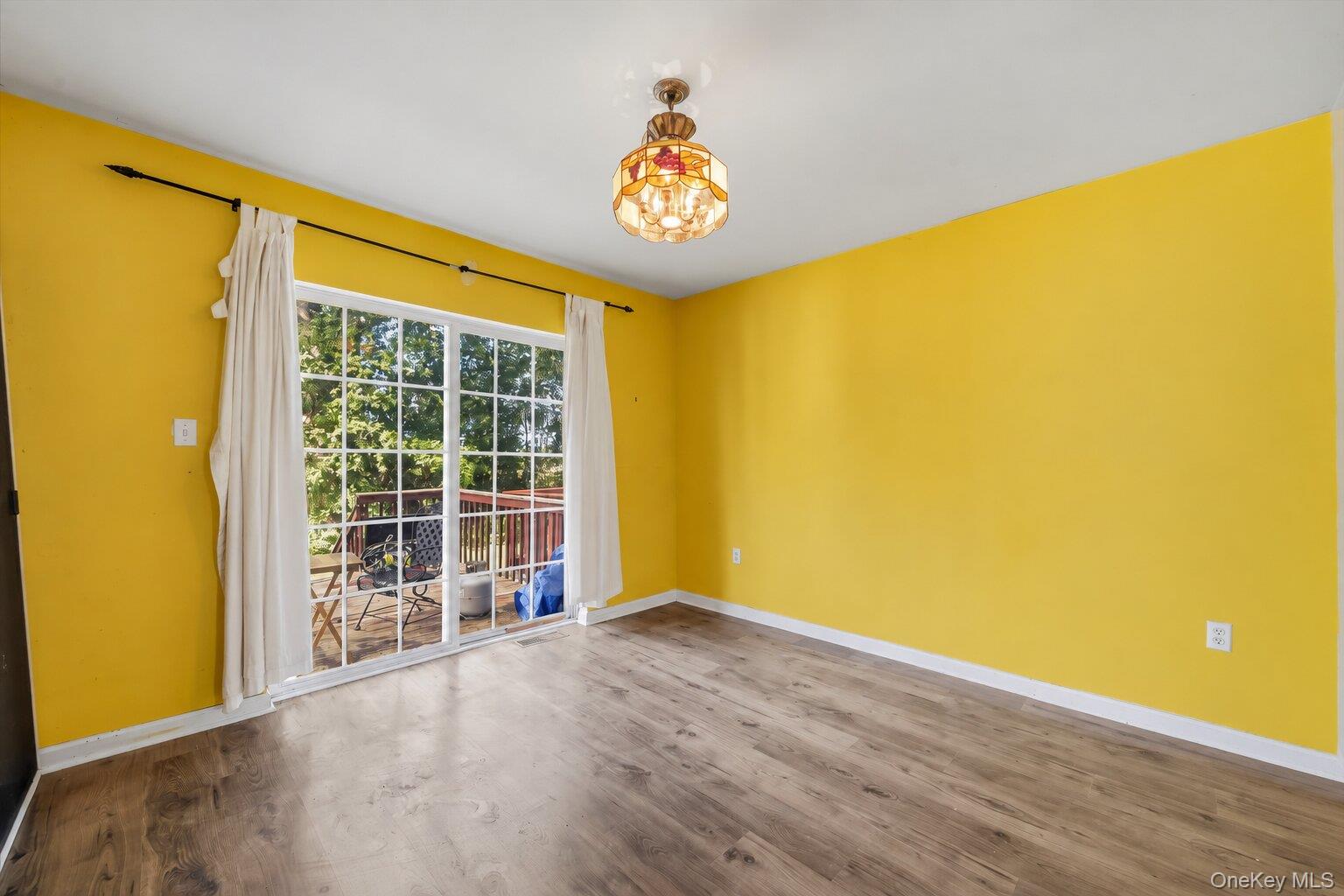 4 Lindsey Road – For Sale photo 4