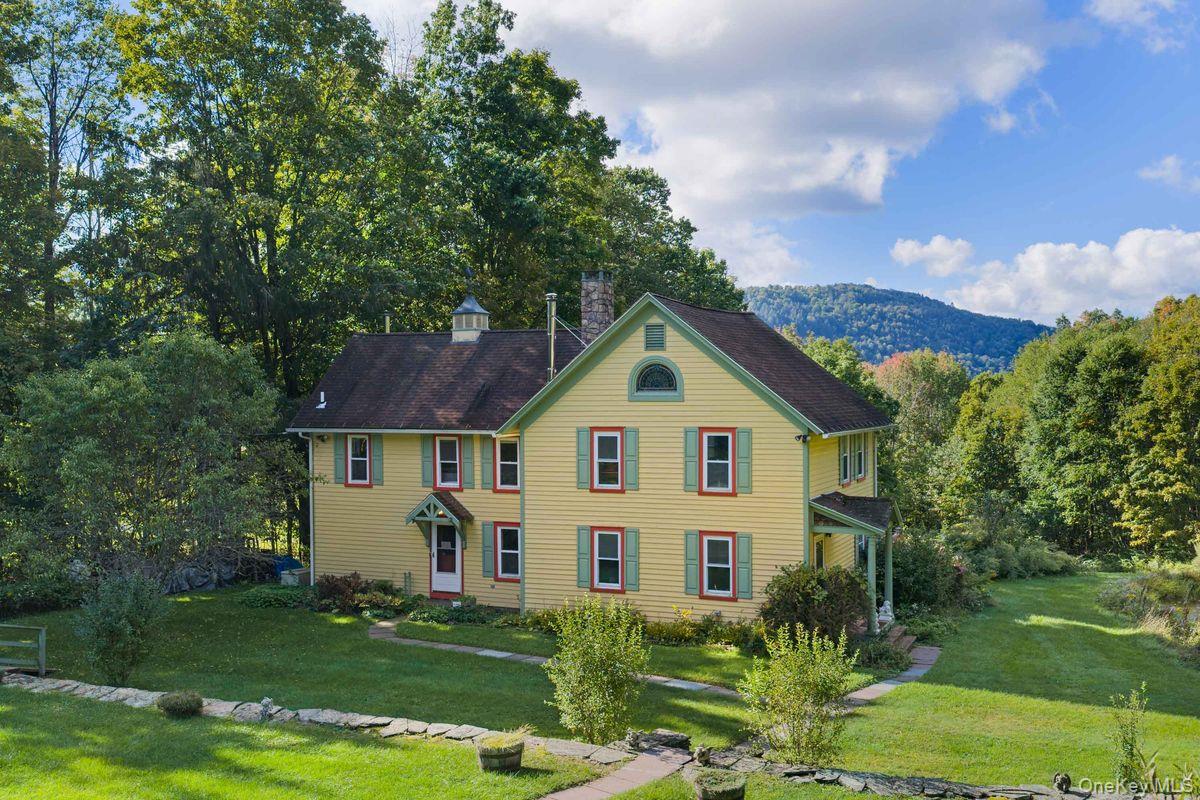 495 William Beers Road – For Sale