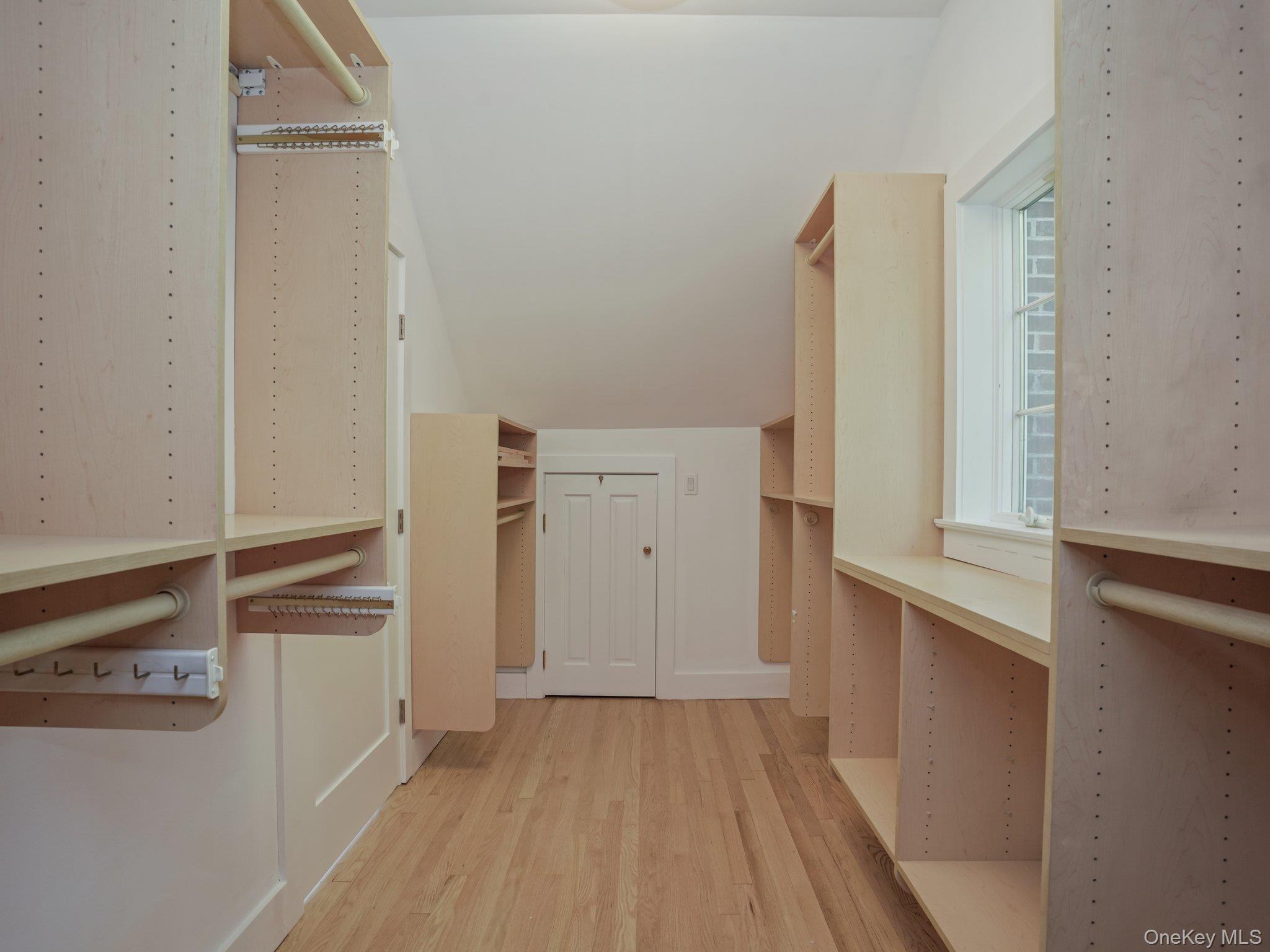 67 Heatherdell Road – For Rent photo 21
