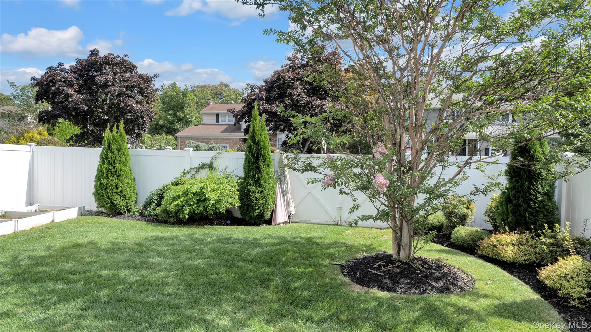 148 Wyandanch Avenue – For Sale photo 33