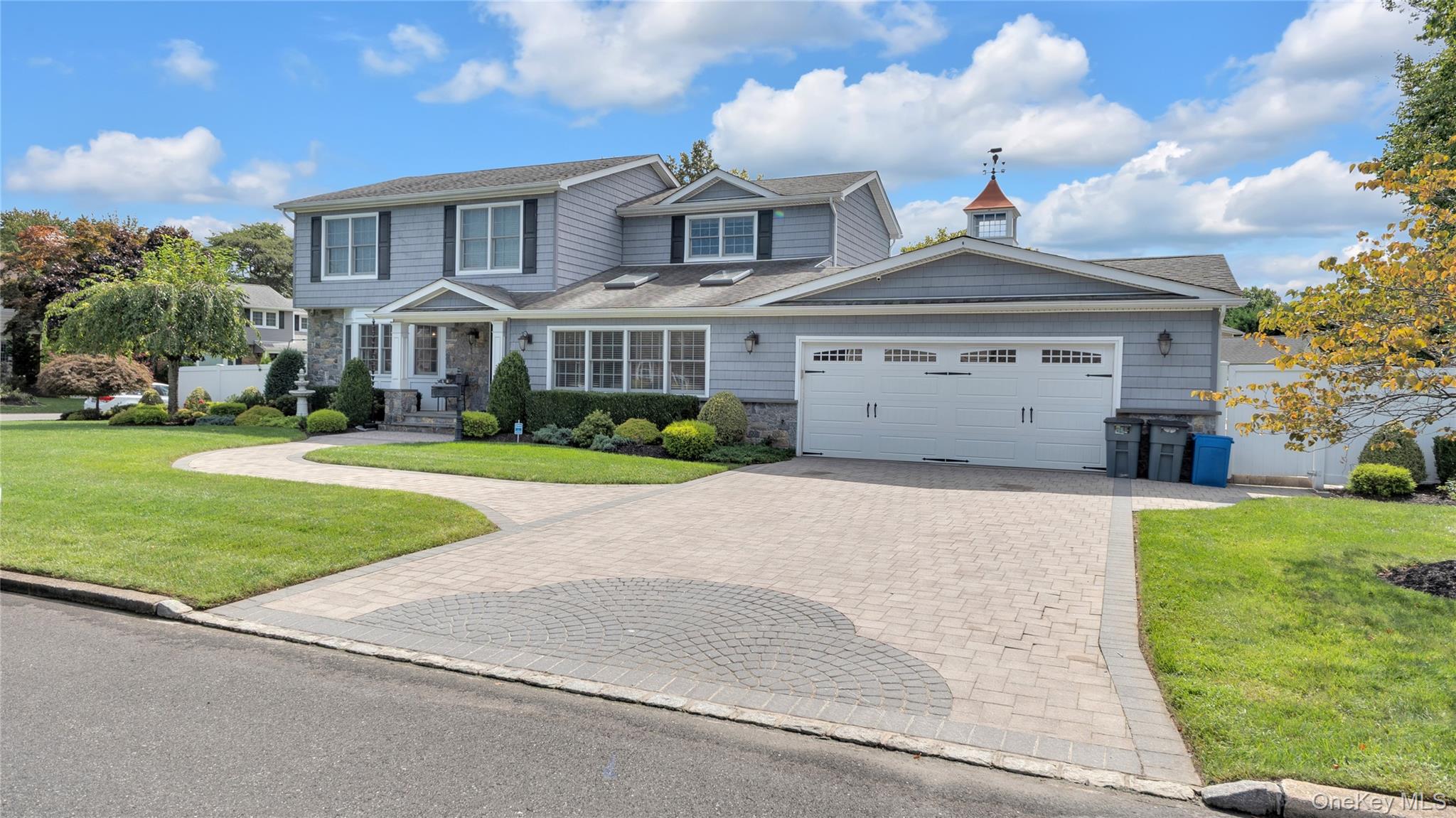 148 Wyandanch Avenue – For Sale photo 2