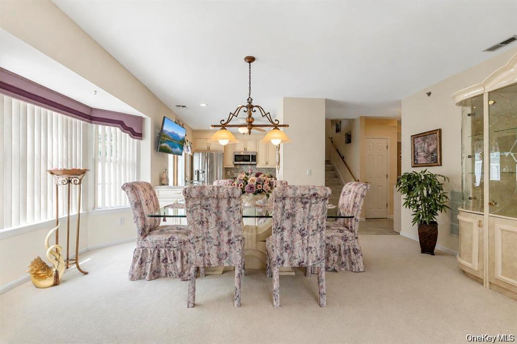 1 Jennifer Lane – For Sale photo 12