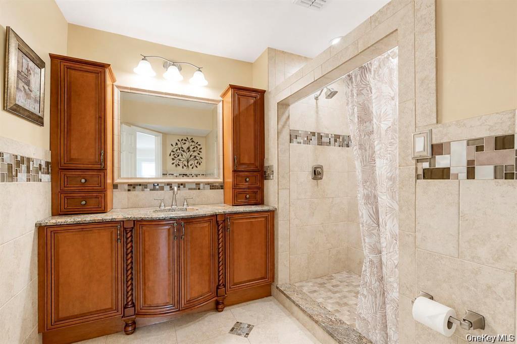 1 Jennifer Lane – For Sale photo 23