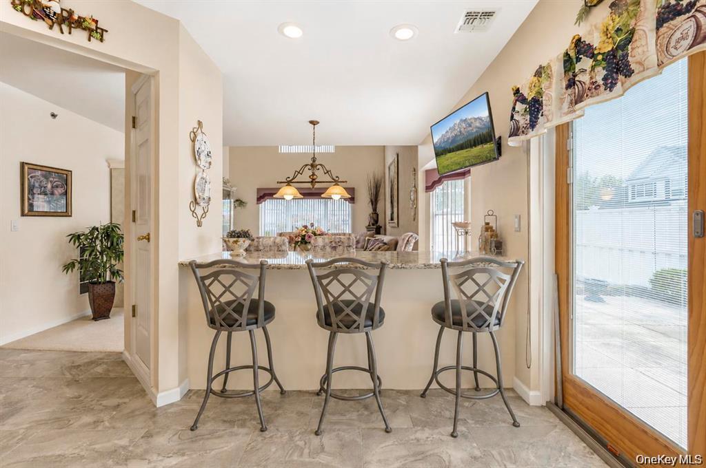 1 Jennifer Lane – For Sale photo 19