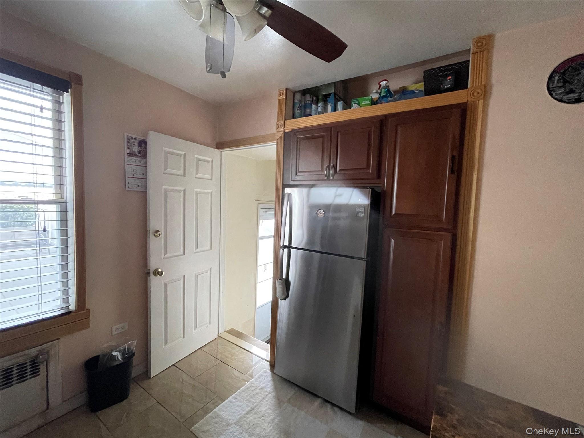 123-03 111 Avenue – For Sale photo 4