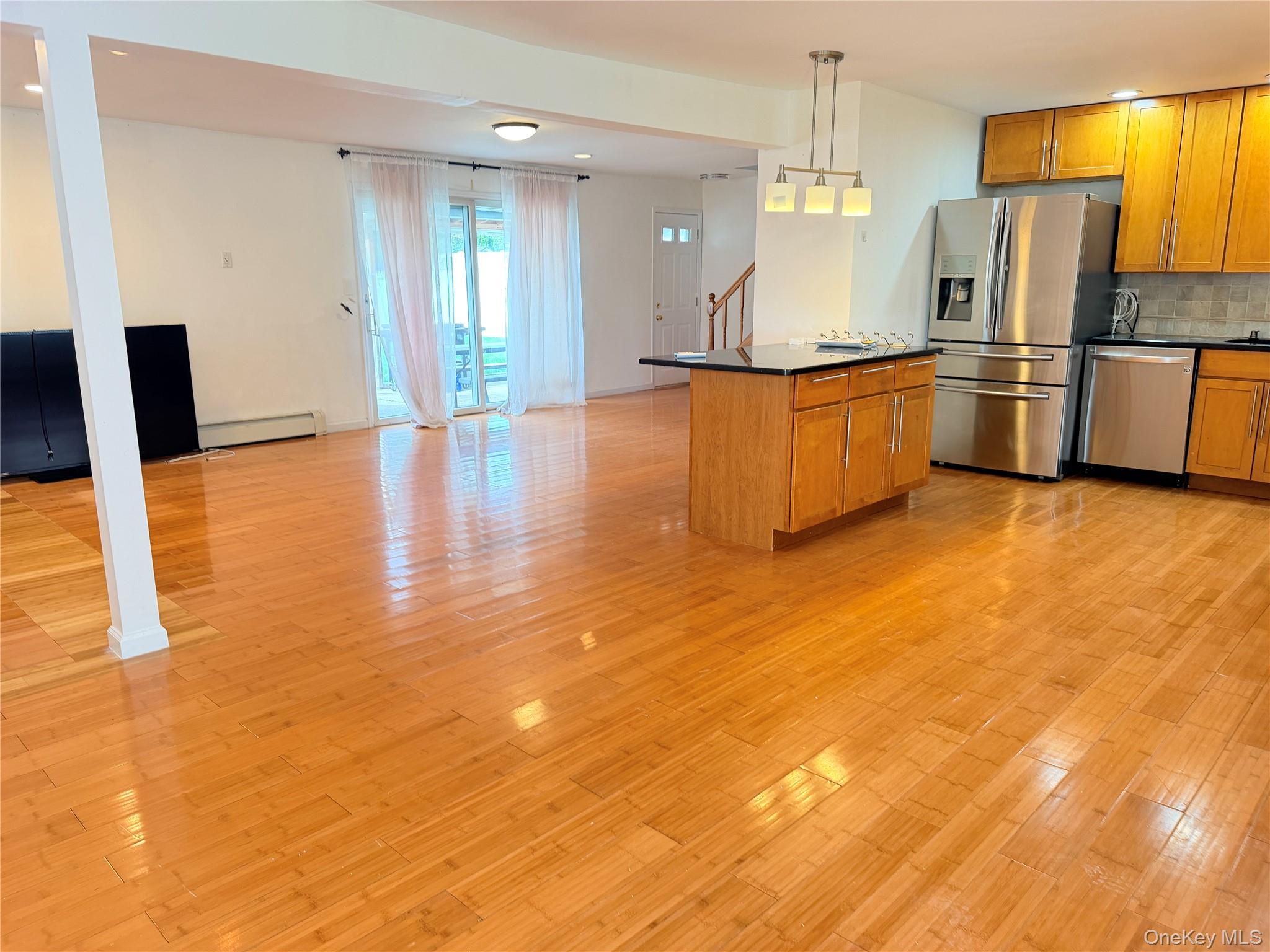 4 Carriage Ln – For Rent photo 2
