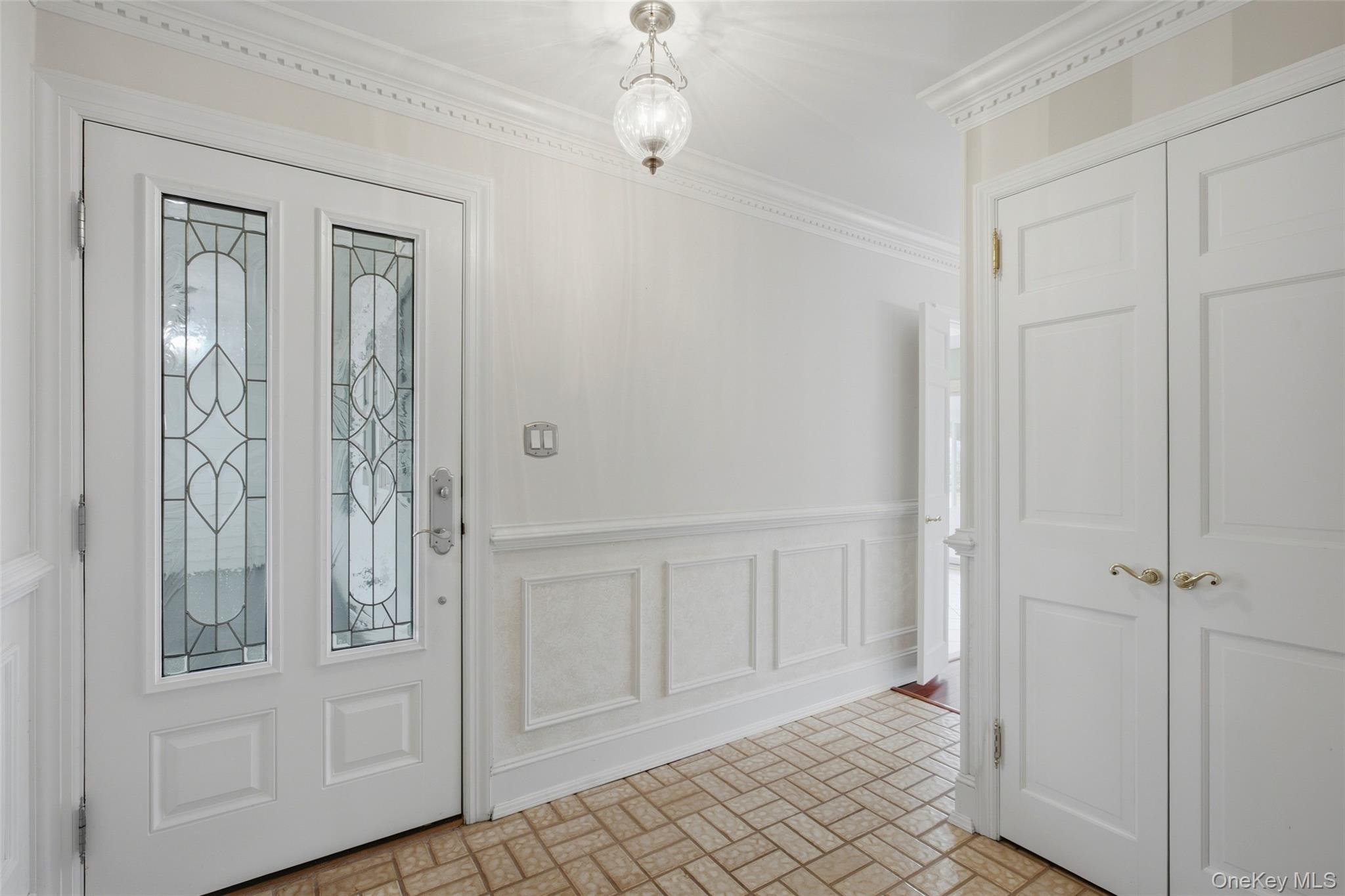 7 Franko Lane – For Sale photo 4