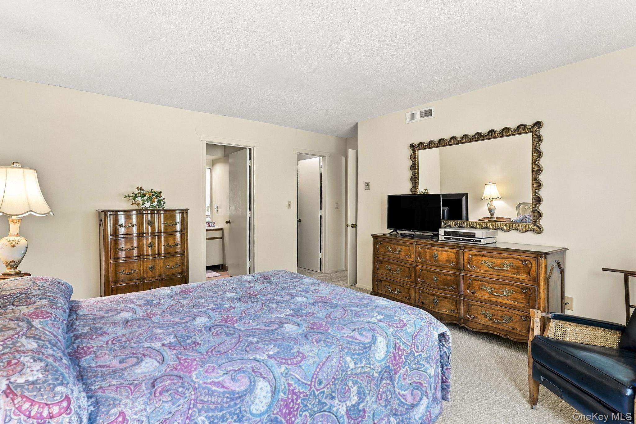 512 Heritage Hills, Unit C photo 15