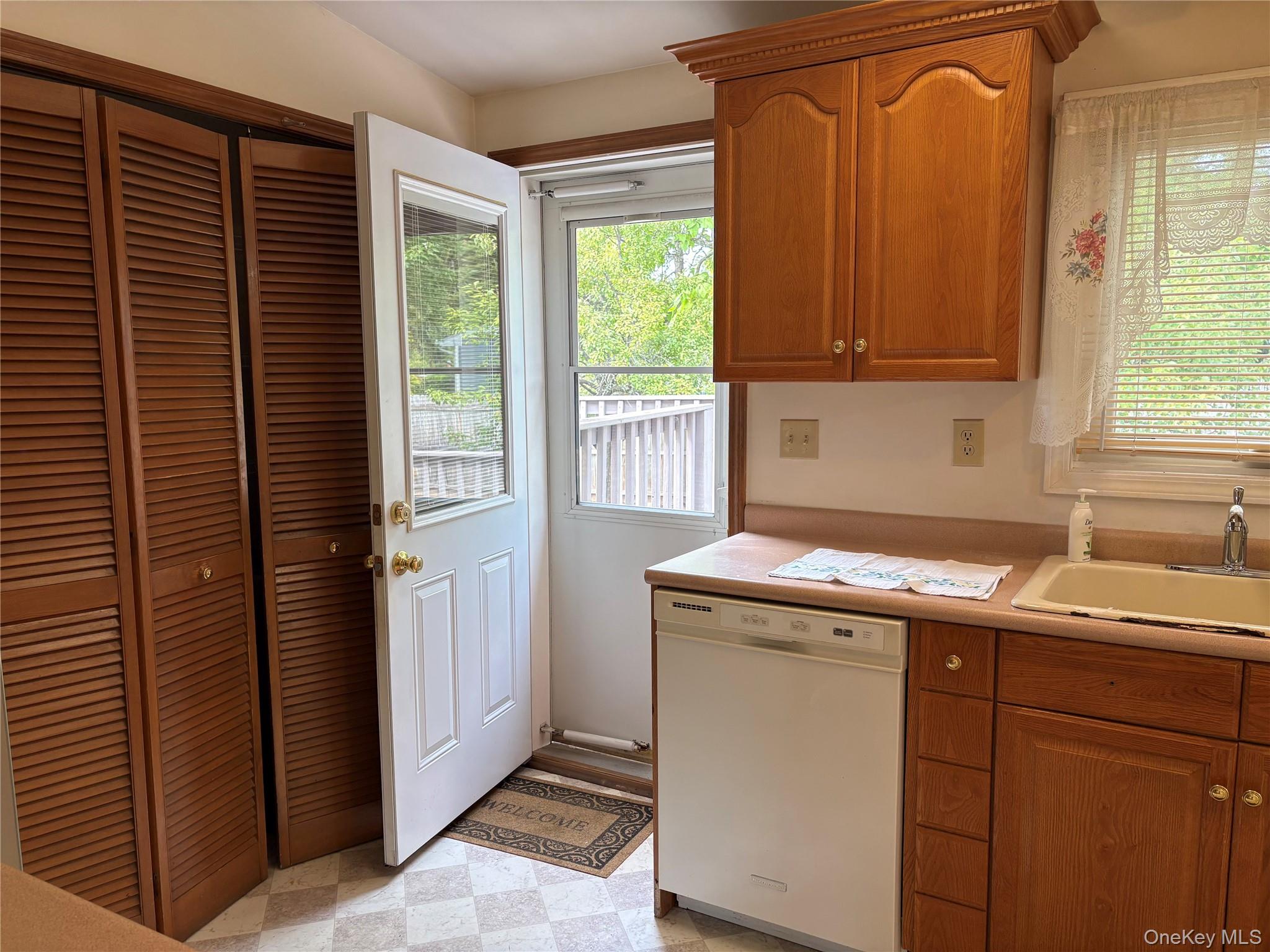 100 John Street – For Sale photo 10