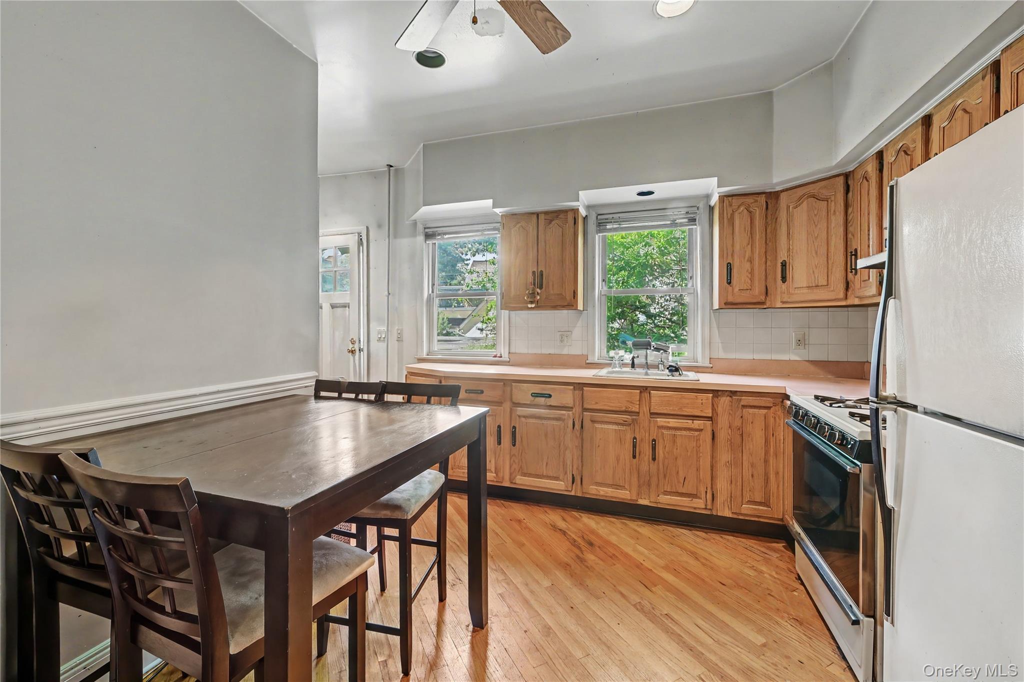 176 Archer Avenue – For Sale photo 5