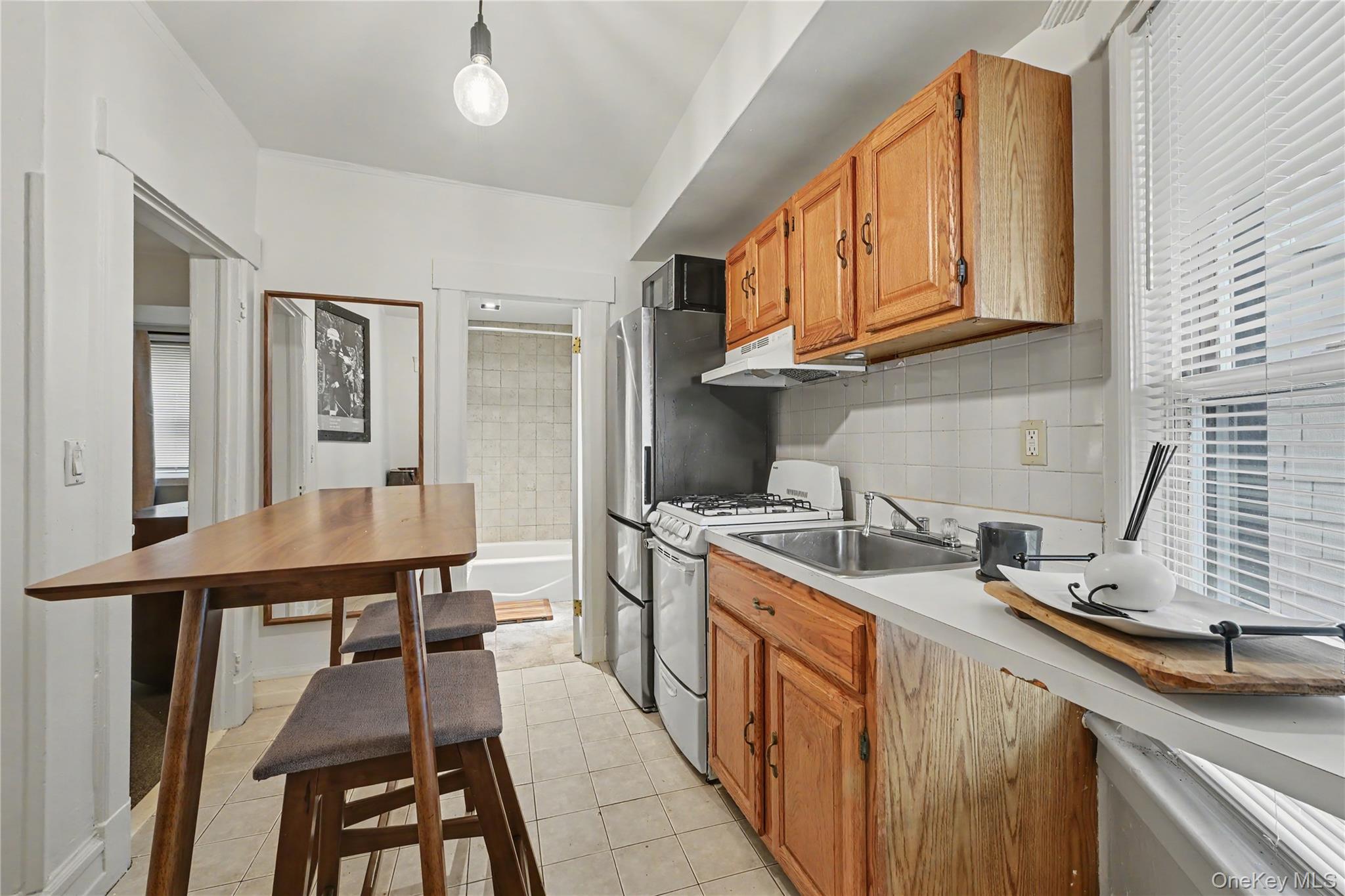 176 Archer Avenue – For Sale photo 19