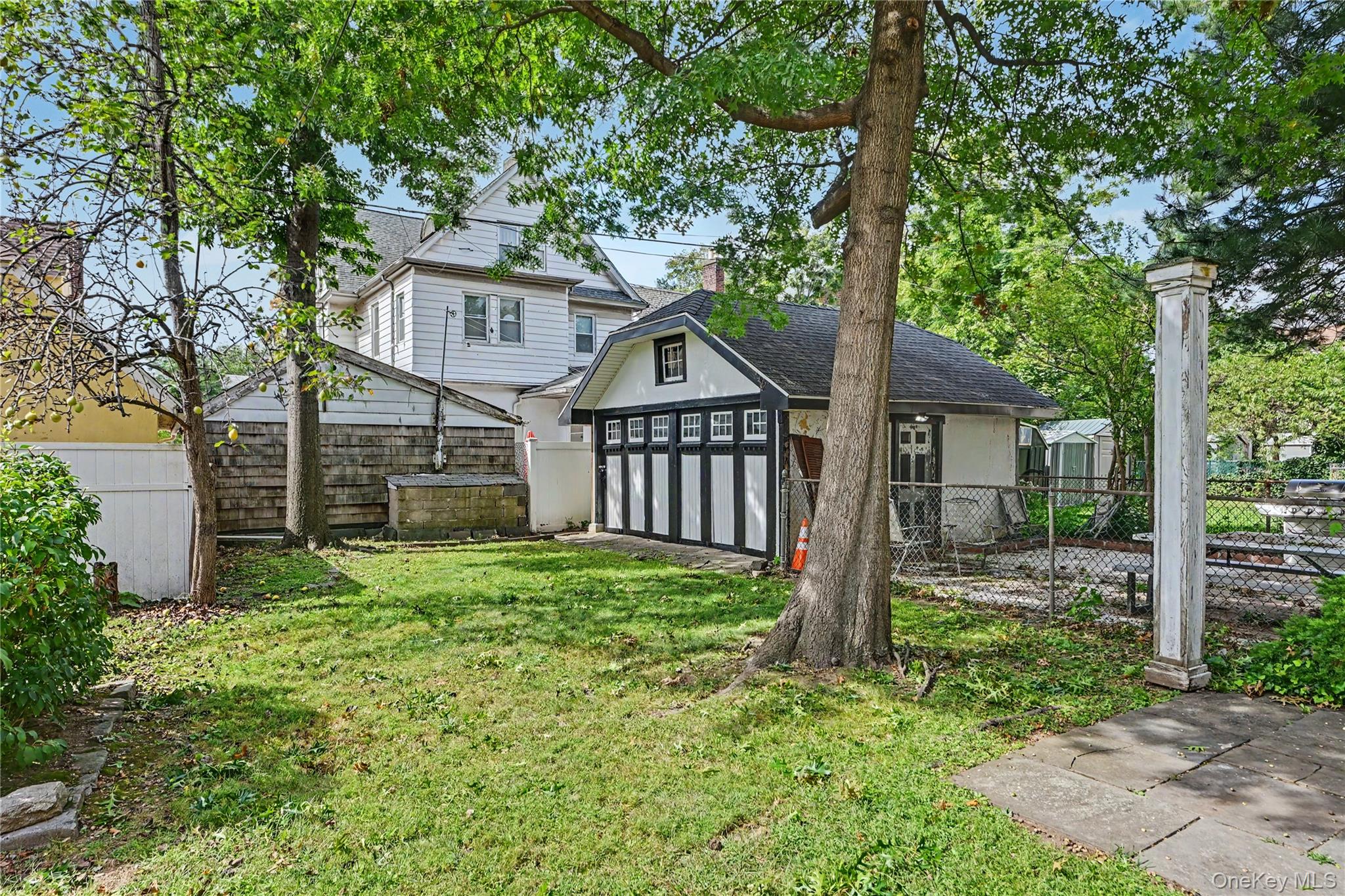 176 Archer Avenue – For Sale photo 30