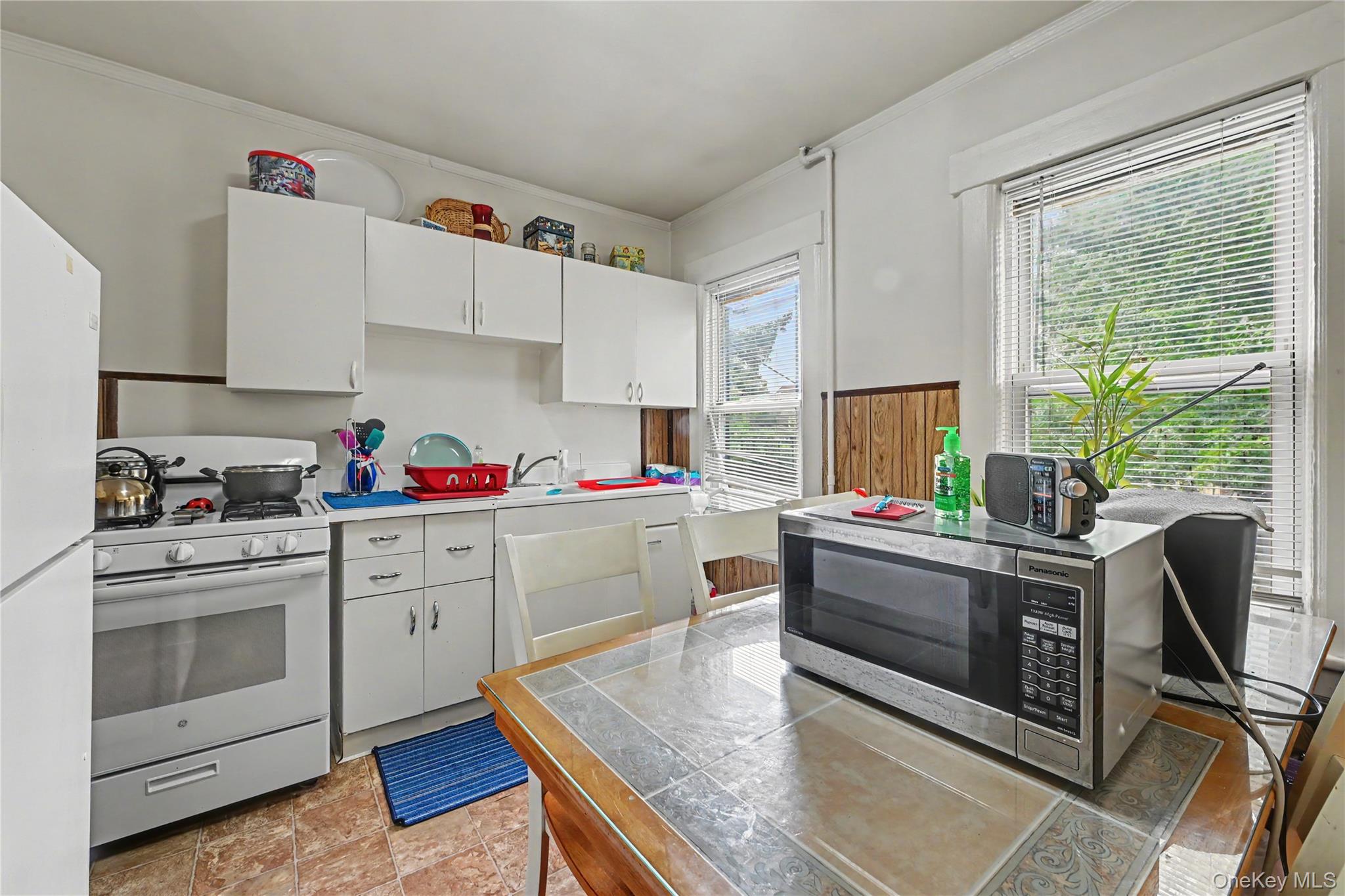 176 Archer Avenue – For Sale photo 13