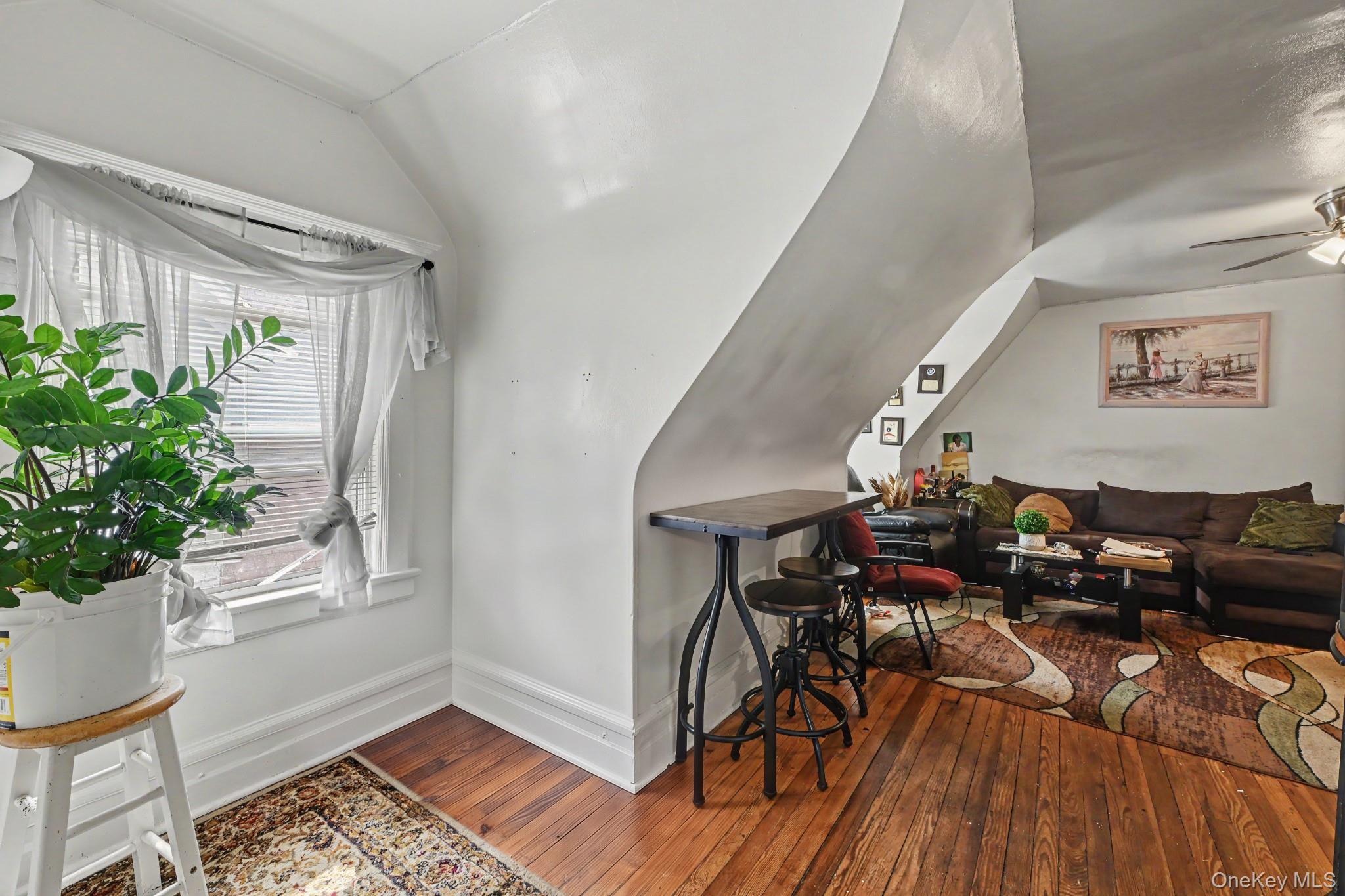 176 Archer Avenue – For Sale photo 25