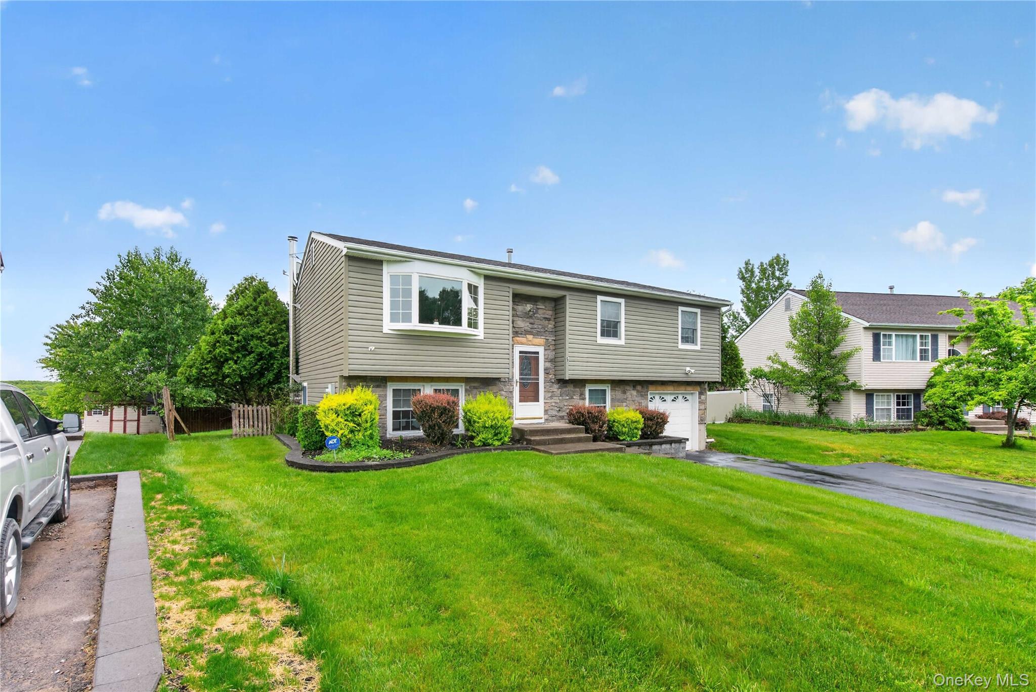 5 Columbia Circle – For Sale