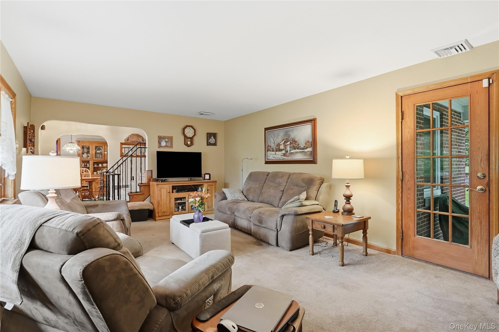 25 E Willow Street – For Sale photo 9