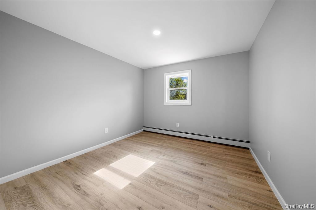 40 Alder Drive Mastic Beach – For Rent photo 8