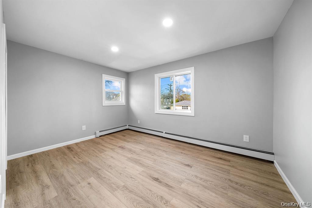 40 Alder Drive Mastic Beach – For Rent photo 10